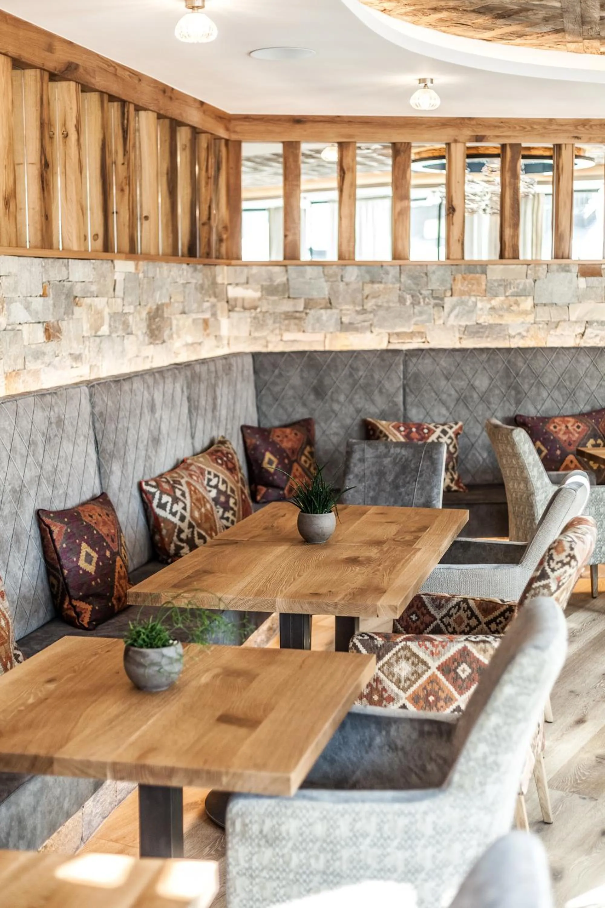 Restaurant/places to eat in BelArosa Suiten & Wellness