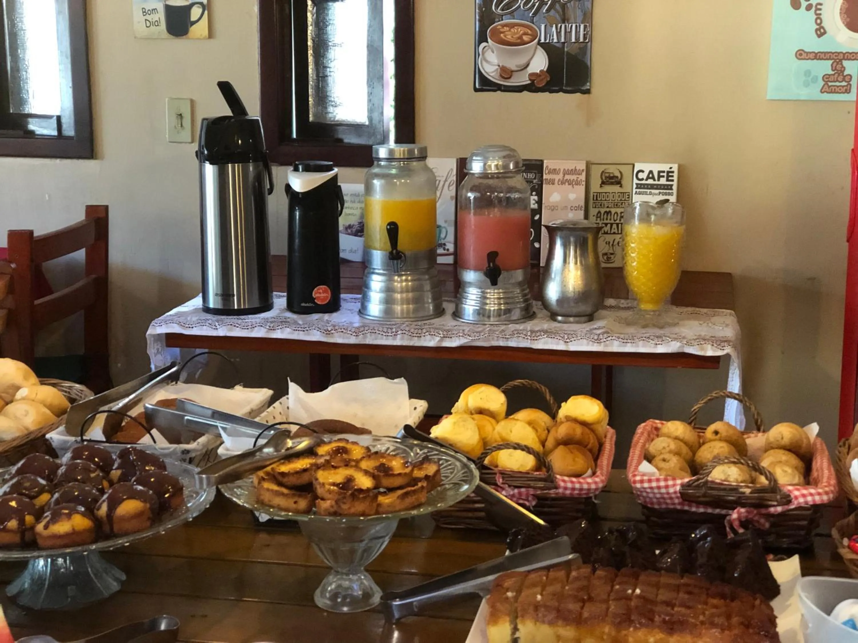 Breakfast in Pousada do Suiço