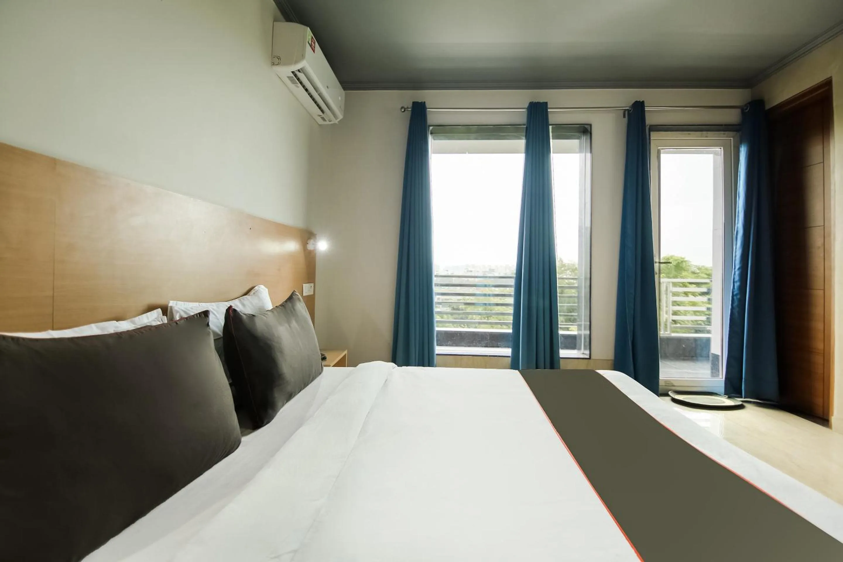 Bedroom in Hotel O VIJAYA RESIDENCY