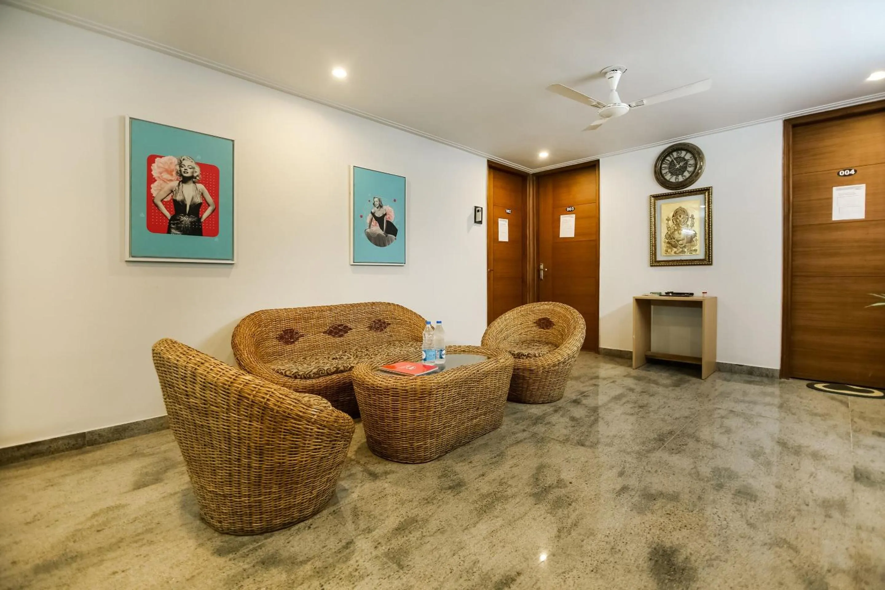 Lobby or reception in Hotel O VIJAYA RESIDENCY