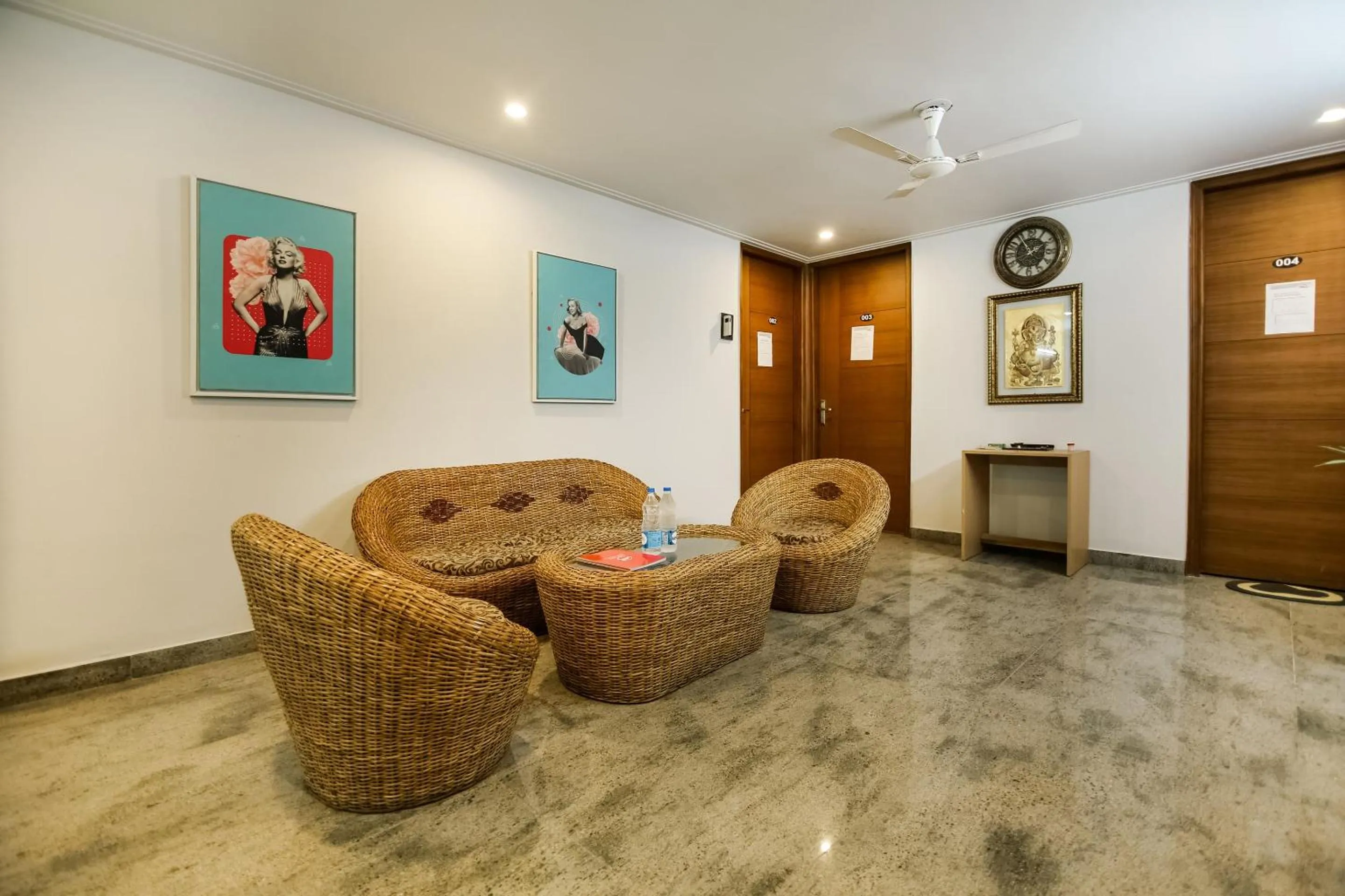 Lobby or reception in Hotel O VIJAYA RESIDENCY