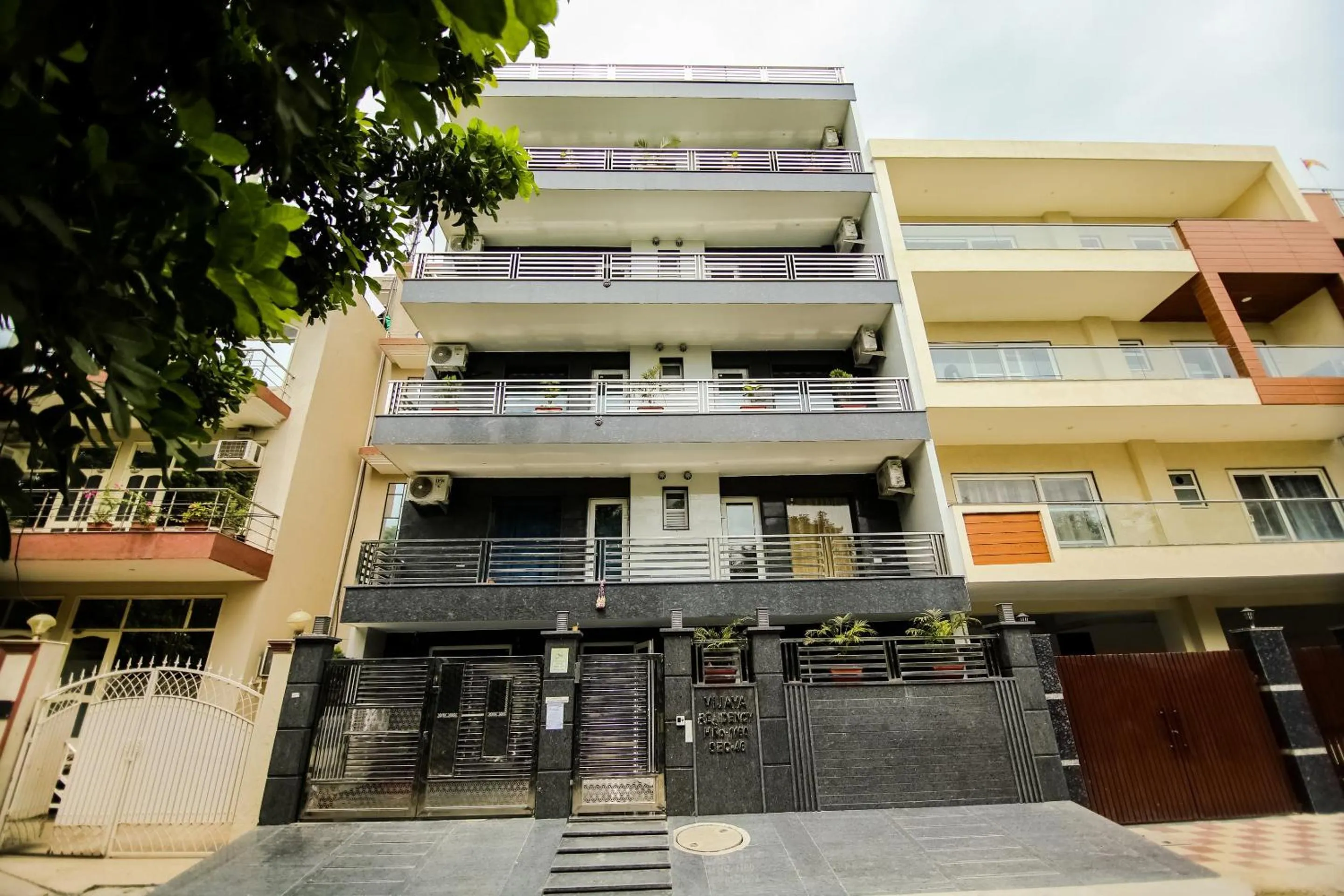 Facade/entrance in Hotel O VIJAYA RESIDENCY
