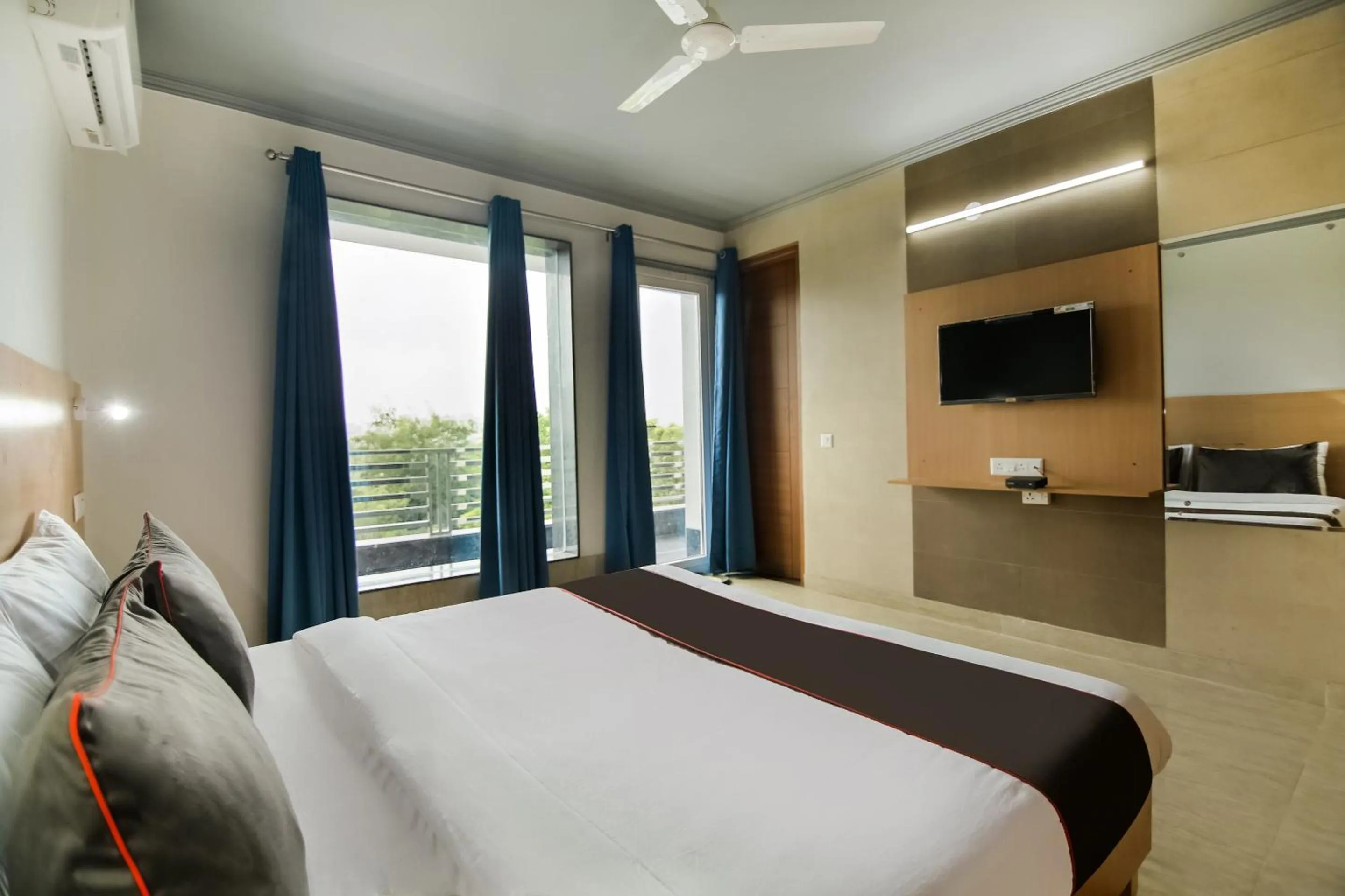 Bedroom in Hotel O VIJAYA RESIDENCY