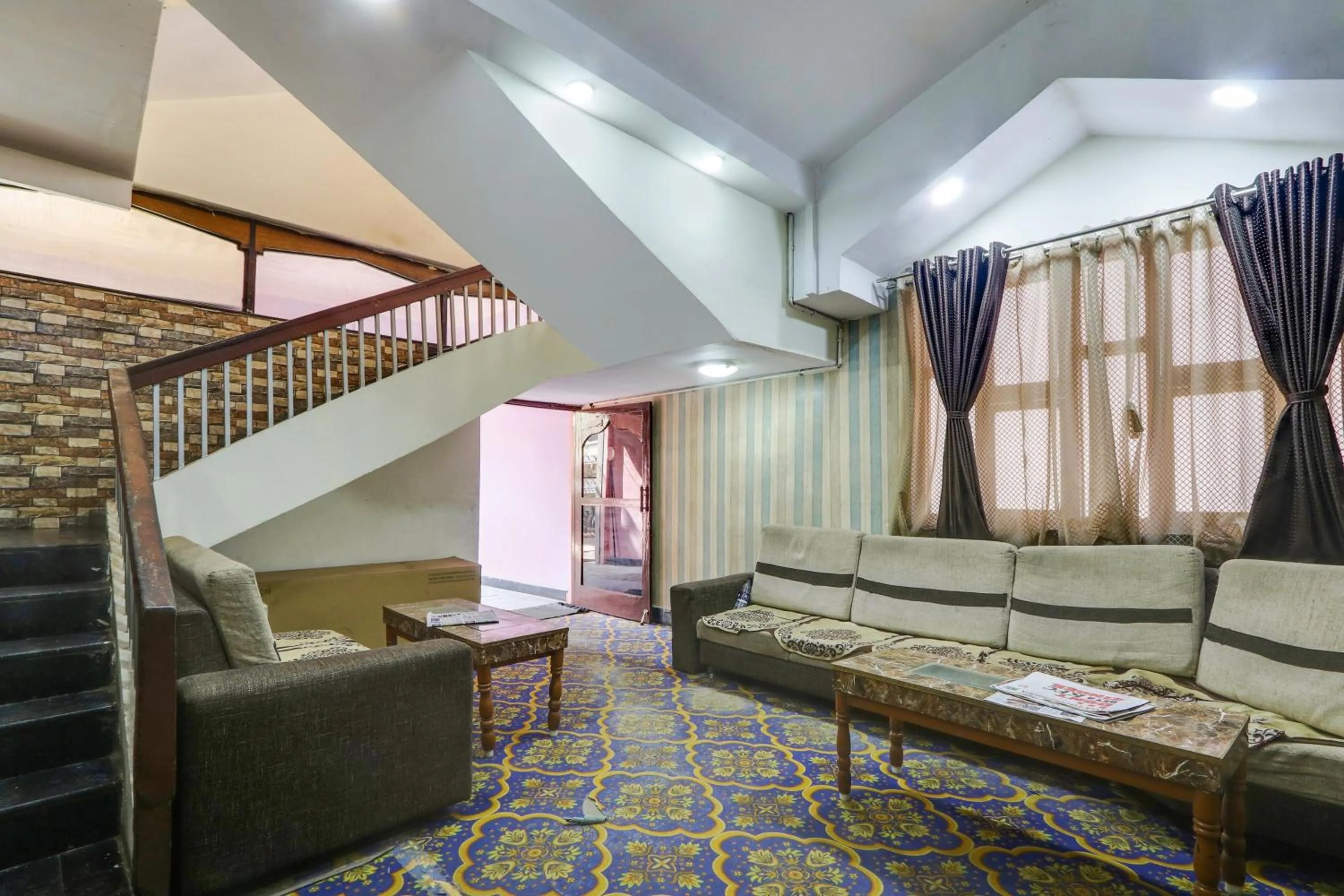 Lobby or reception in Hotel O Grand Hotel And Lodge