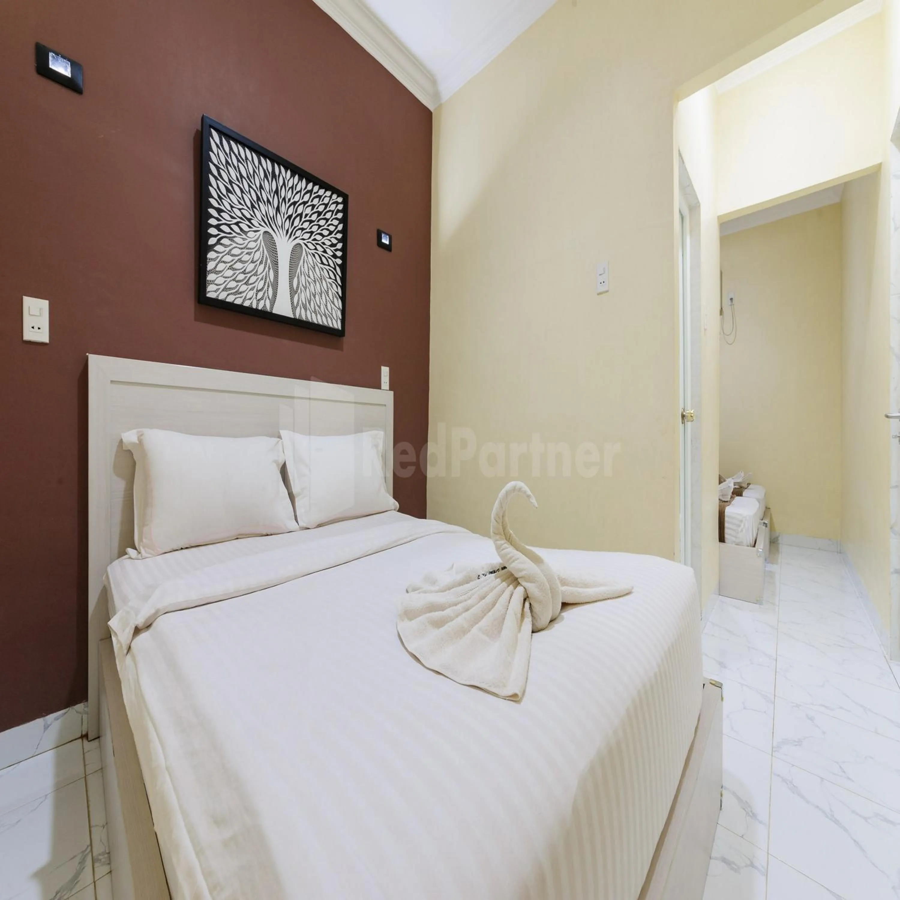 Bedroom, Bed in Hotel 78 Parapat Mitra RedDoorz