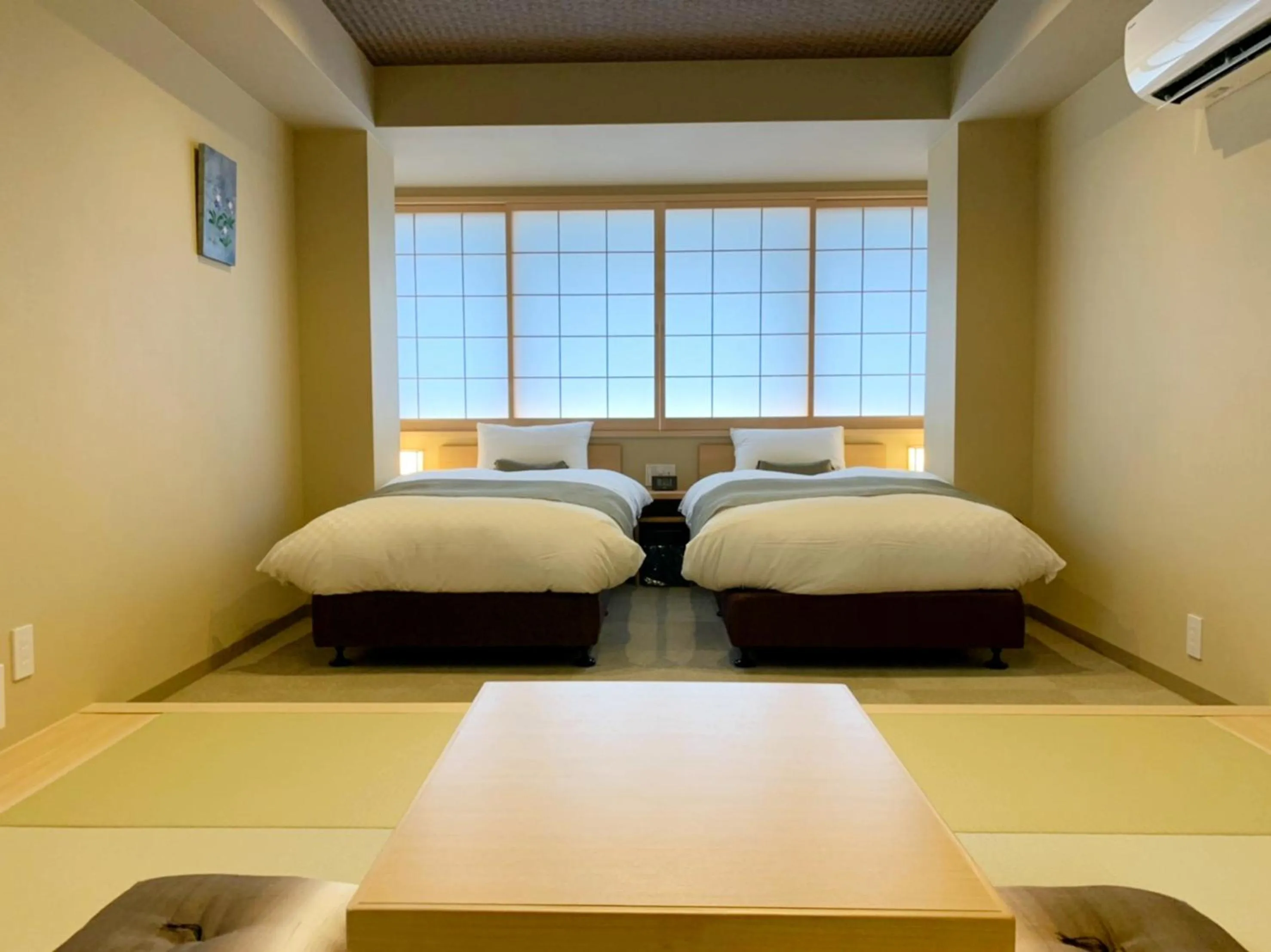 Photo of the whole room, Bed in Rinn Kitagomon