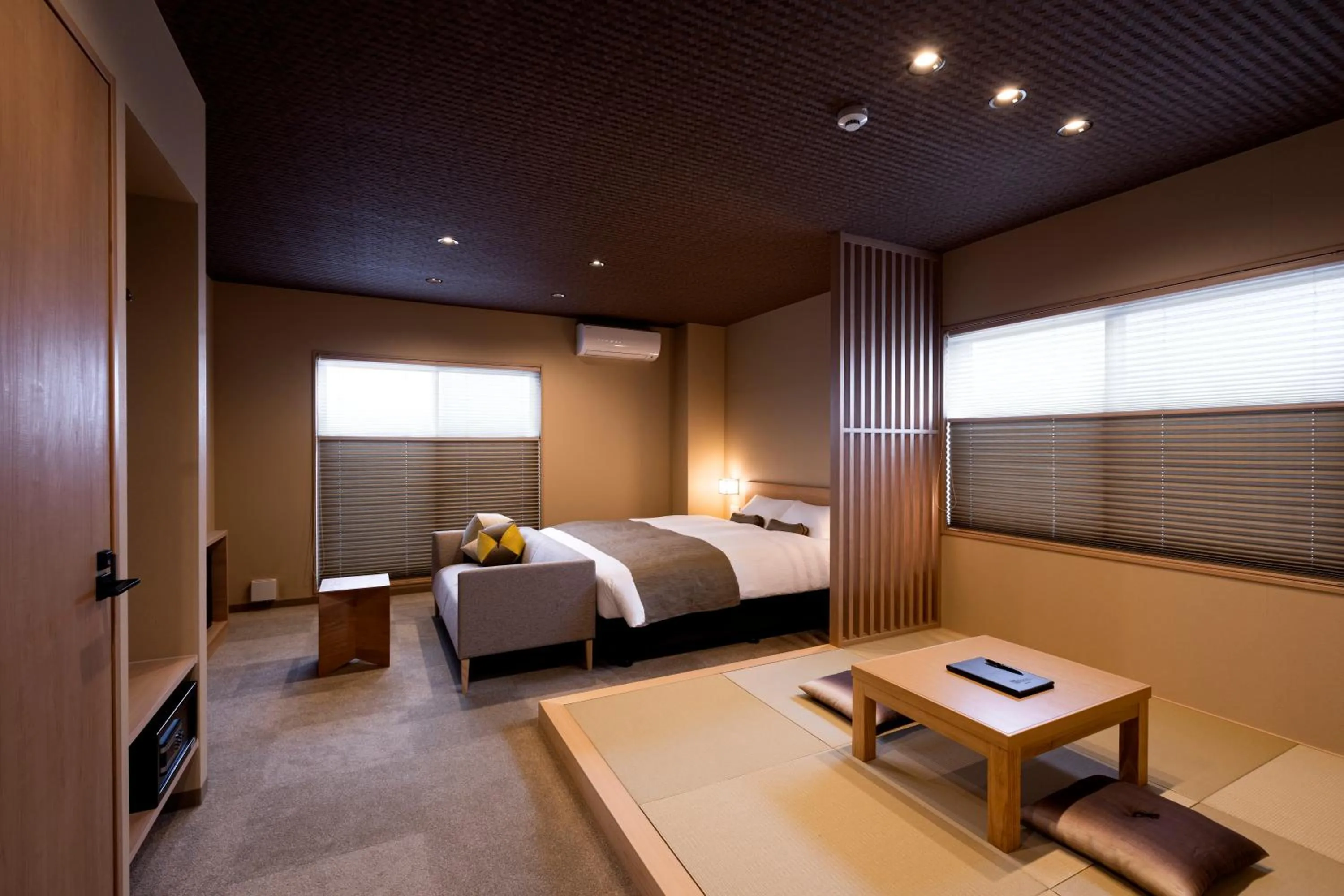 Photo of the whole room, Bed in Rinn Kitagomon