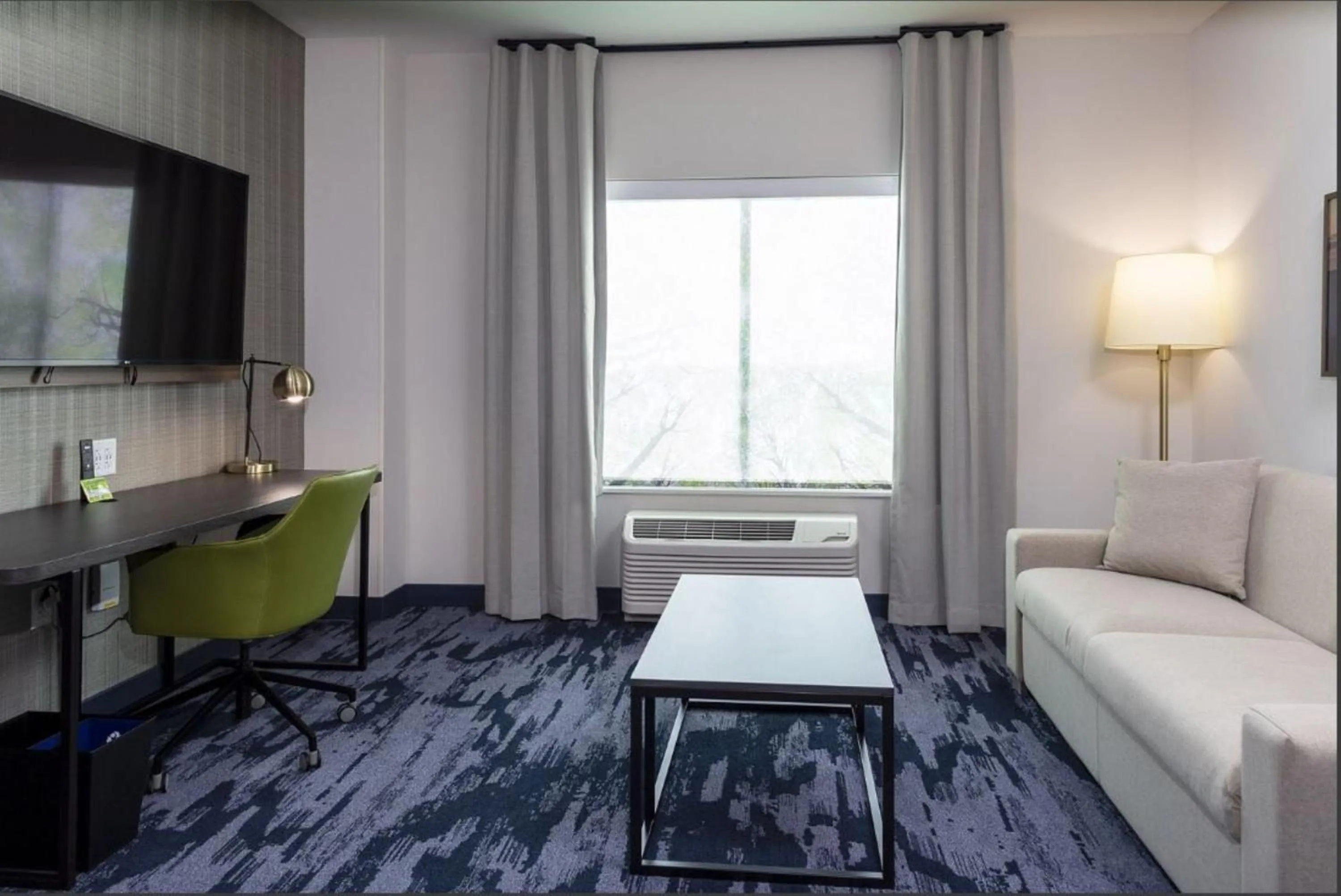 TV and multimedia in Fairfield Inn & Suites Monahans