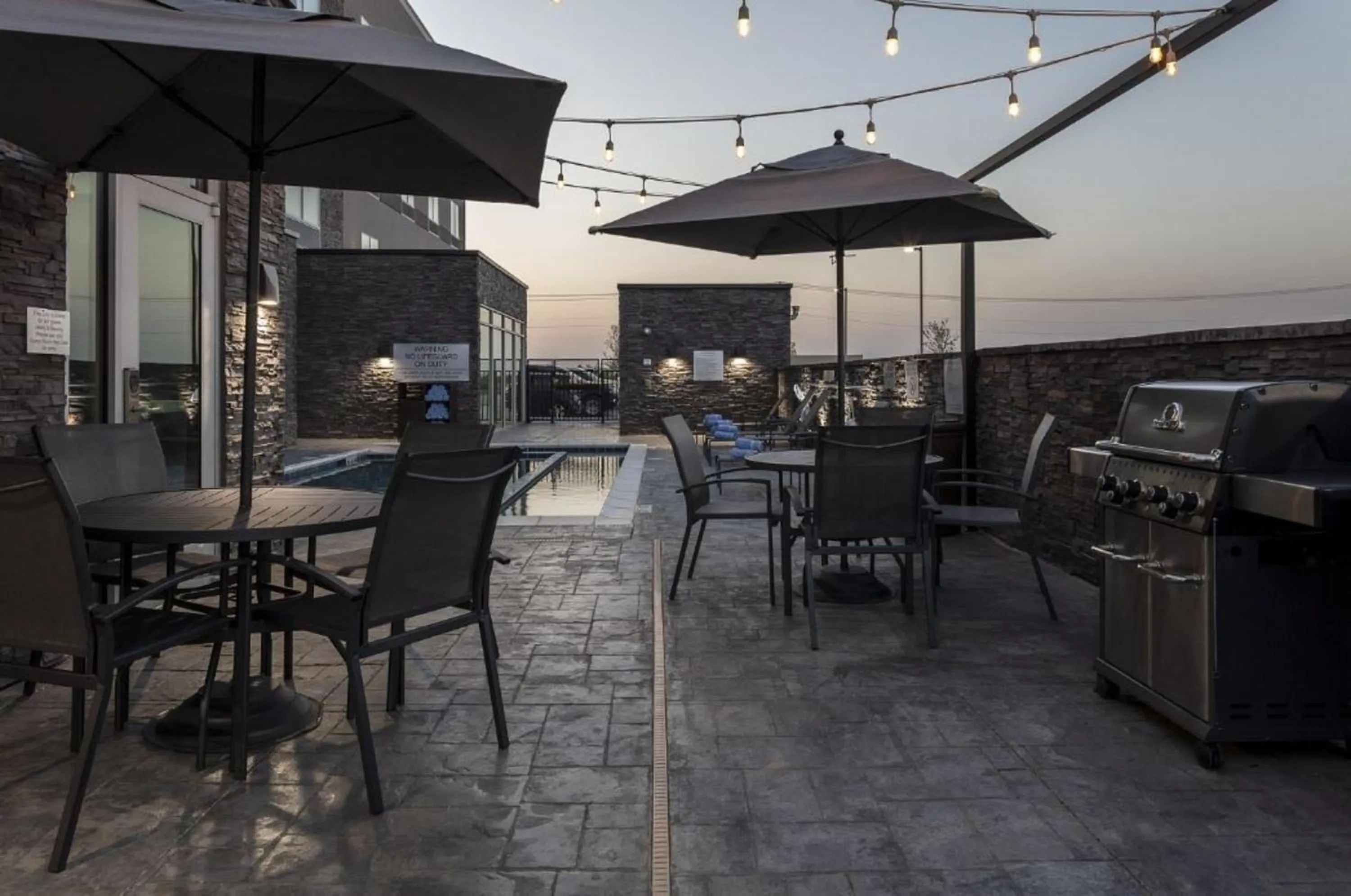 Swimming pool in Fairfield Inn & Suites Monahans