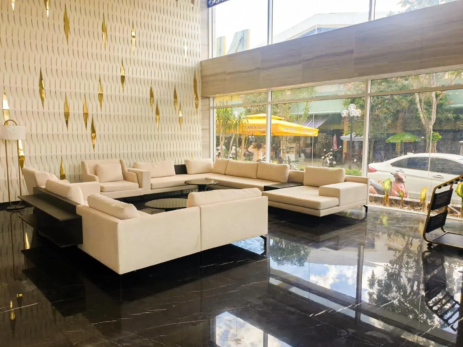 Property building in Diamond Stars Ben Tre Hotel Property building in Diamond Stars Ben Tre Hotel