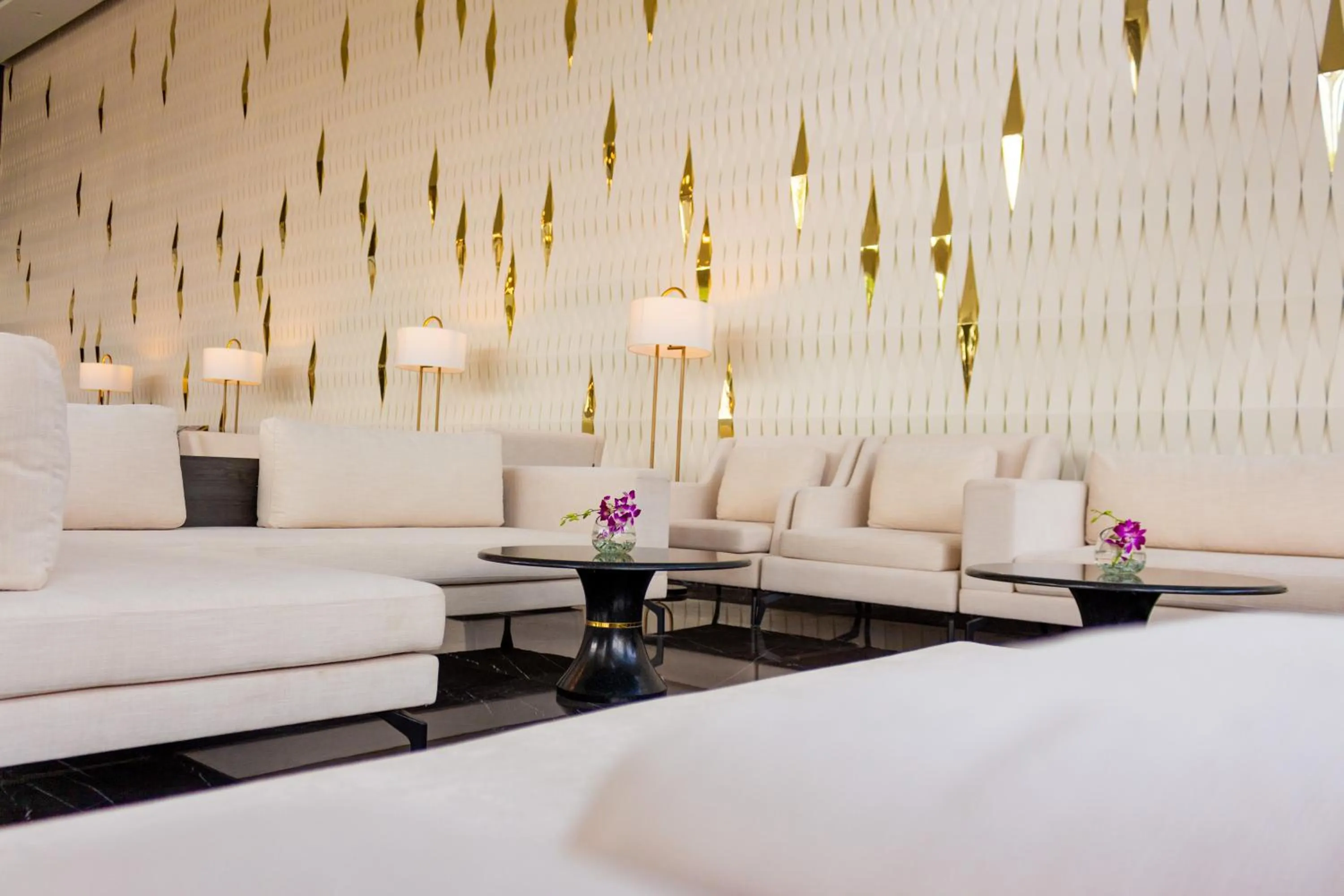 Lobby or reception, Bed in Diamond Stars Ben Tre Hotel