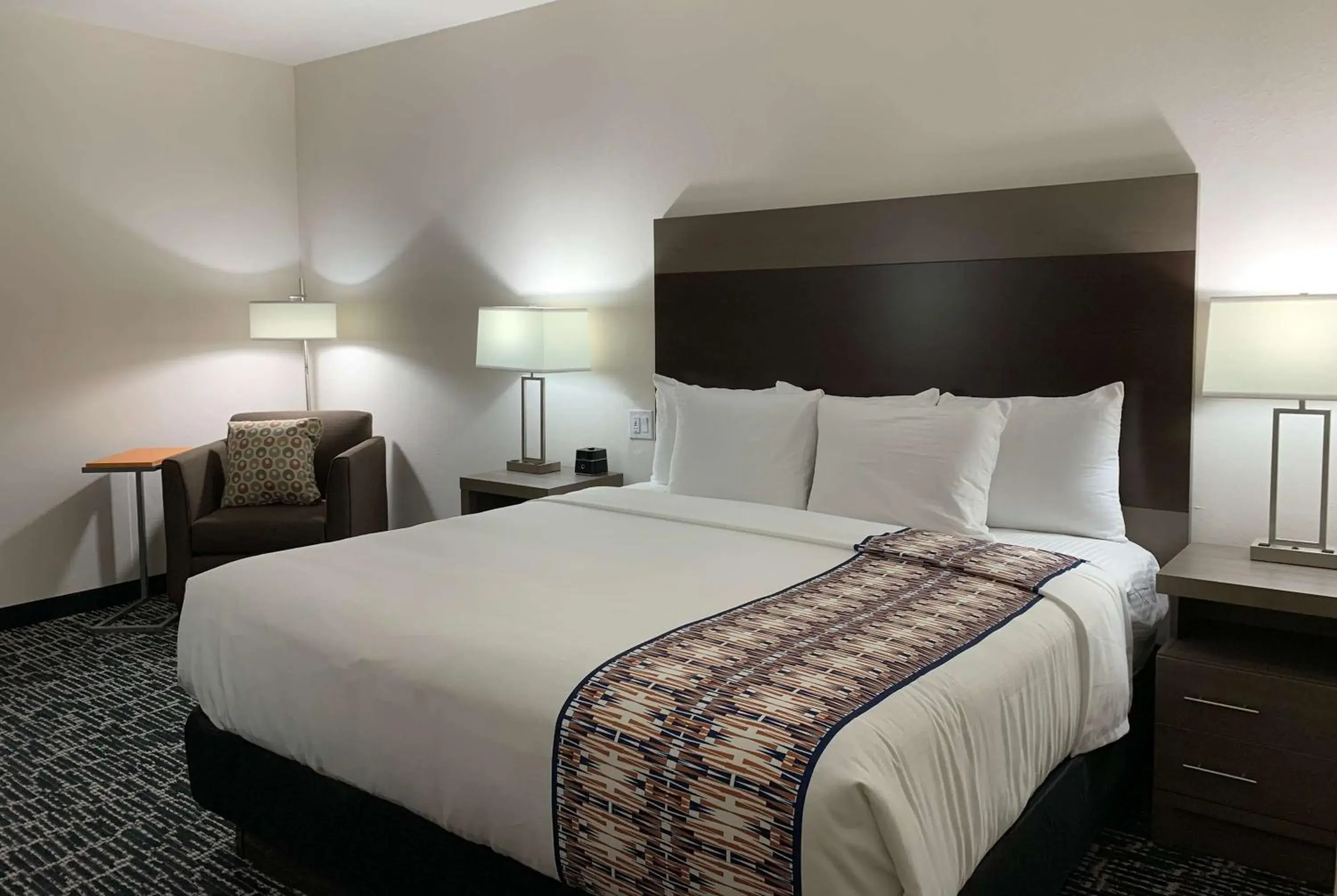 Photo of the whole room, Bed in La Quinta Inn & Suites by Wyndham - Red Oak TX IH-35E Photo of the whole room, Bed in La Quinta Inn & Suites by Wyndham - Red Oak TX IH-35E