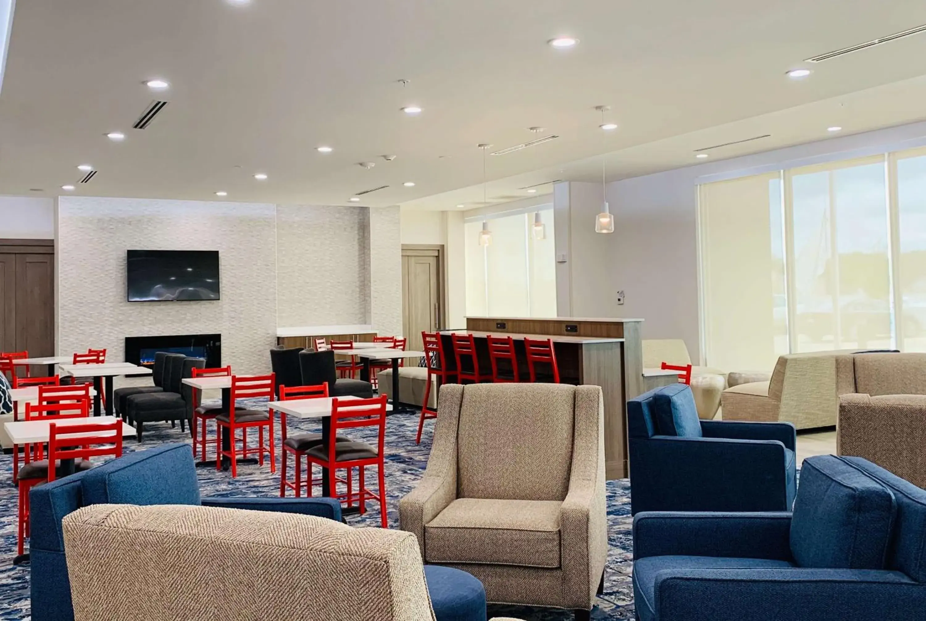 Restaurant/places to eat in La Quinta Inn & Suites by Wyndham - Red Oak TX IH-35E Restaurant/places to eat in La Quinta Inn & Suites by Wyndham - Red Oak TX IH-35E