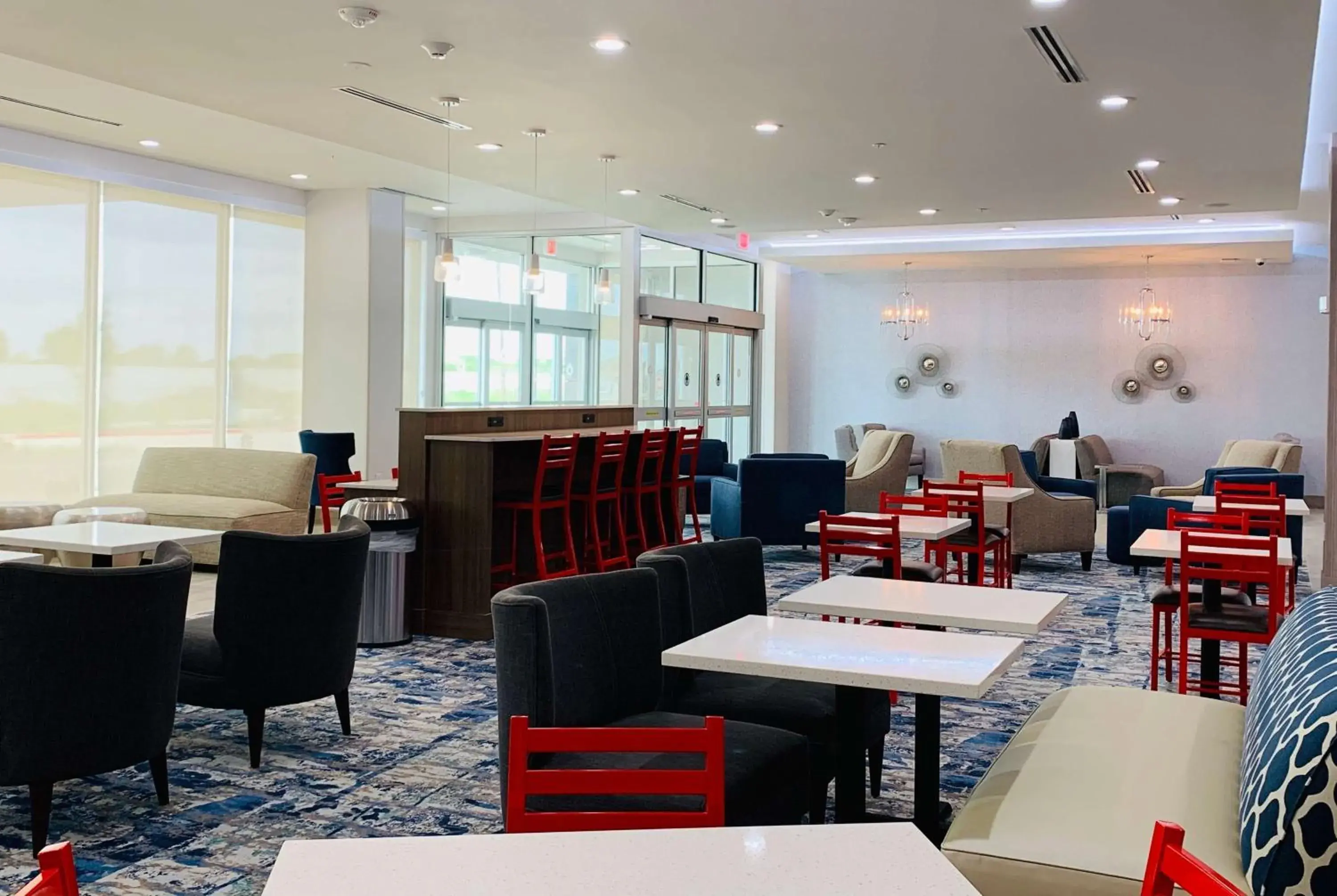 Restaurant/places to eat in La Quinta Inn & Suites by Wyndham - Red Oak TX IH-35E Restaurant/places to eat in La Quinta Inn & Suites by Wyndham - Red Oak TX IH-35E