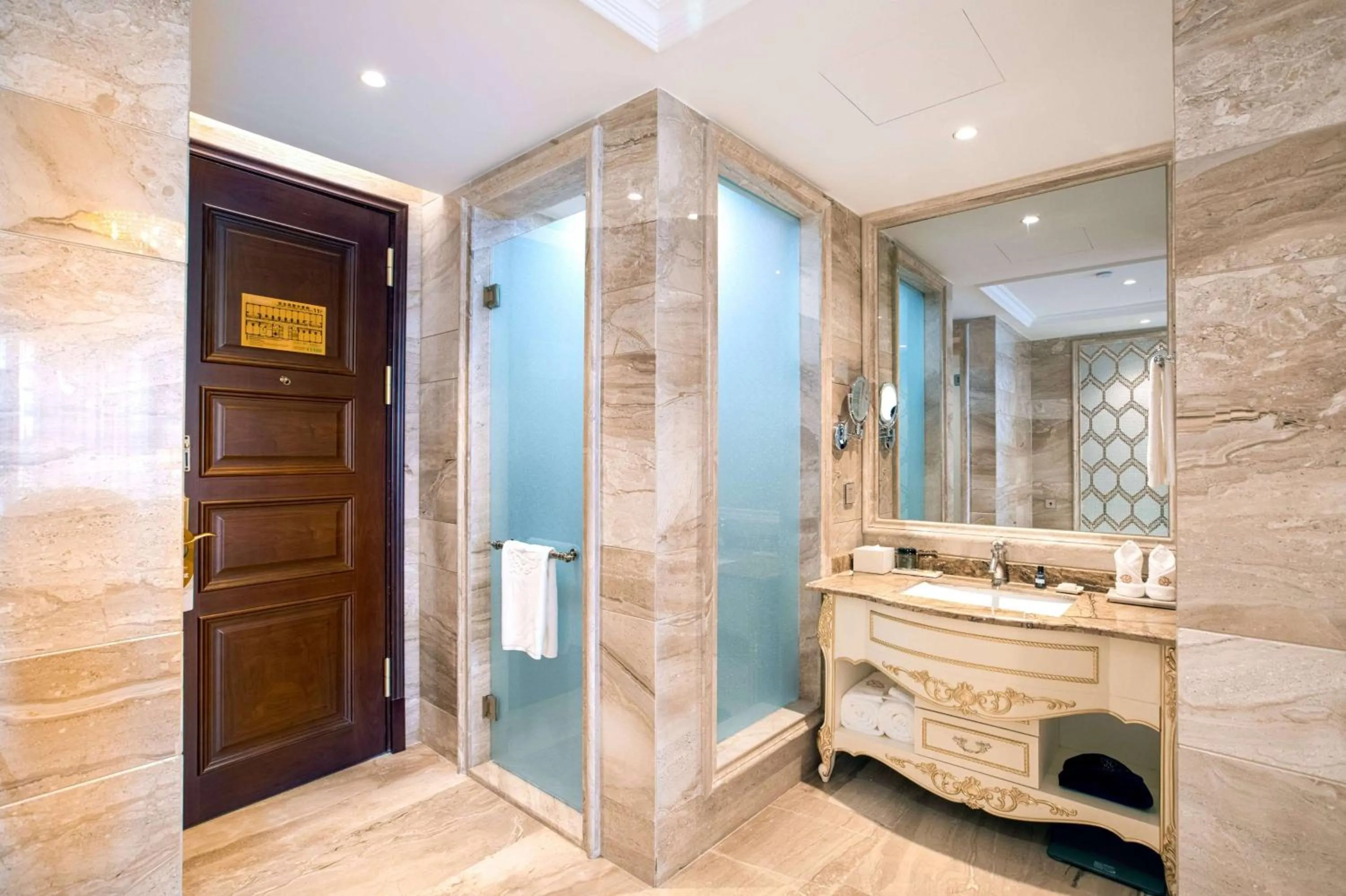 Bathroom in Wyndham Grand Kunming East