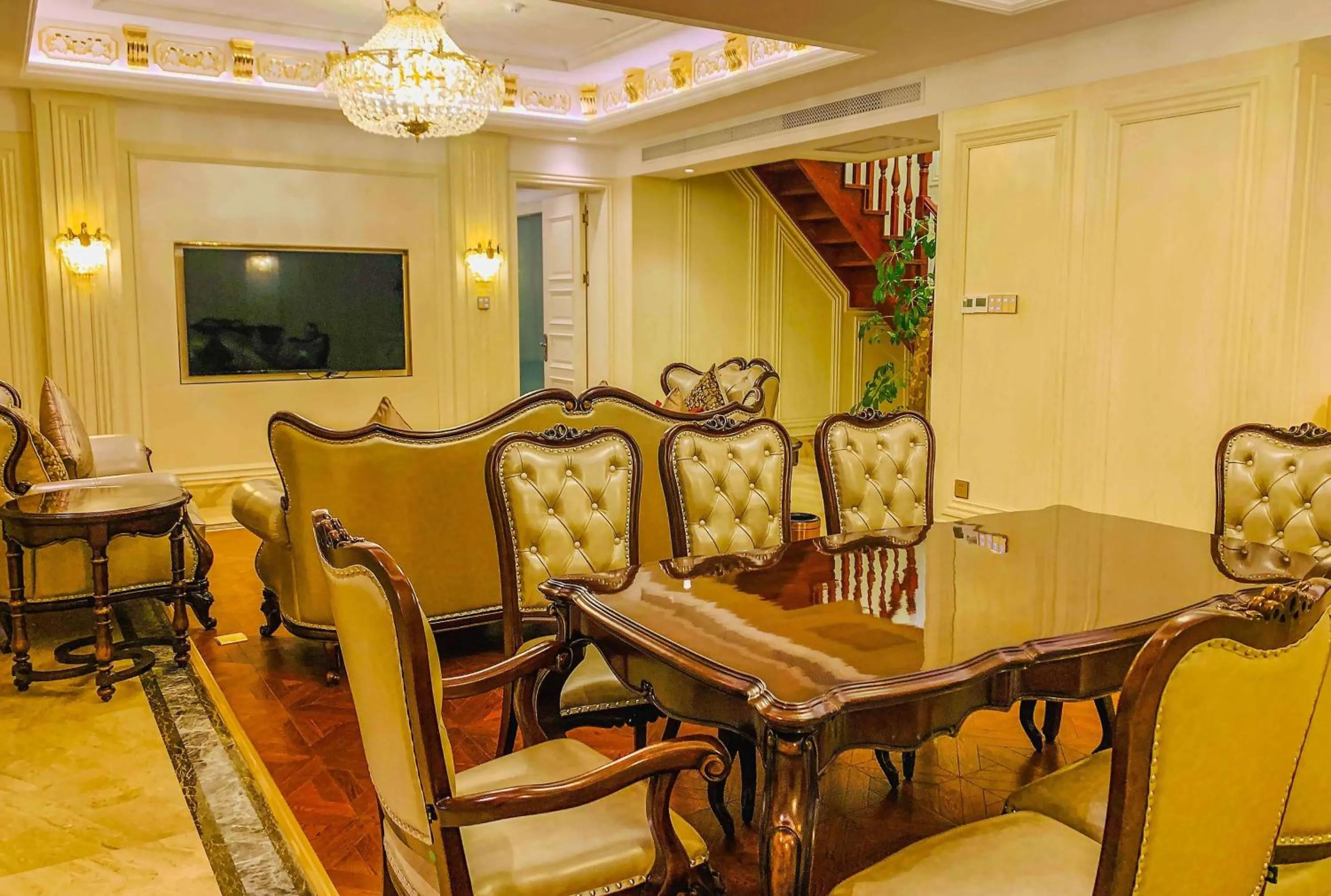 Photo of the whole room in Wyndham Grand Kunming East