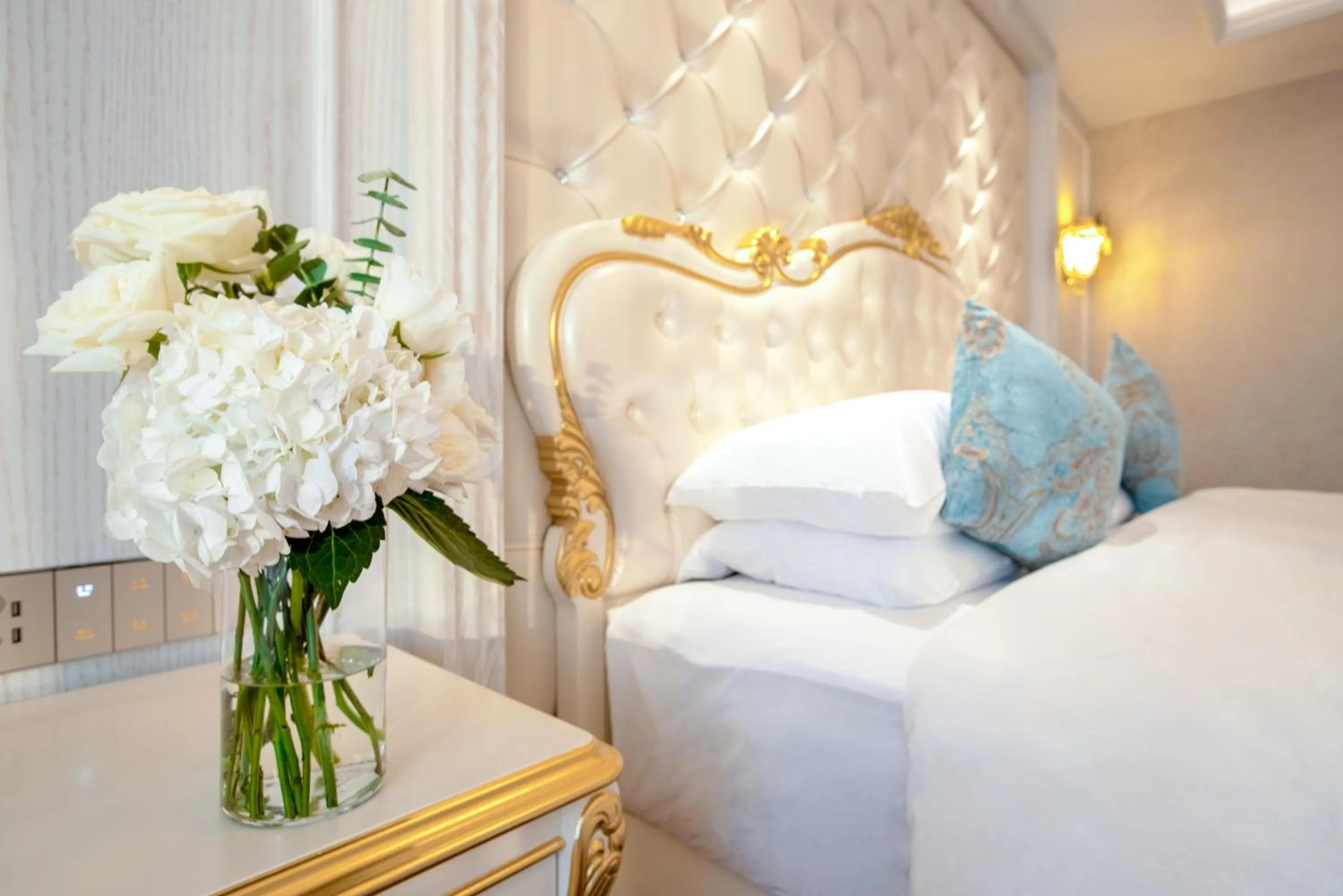 Bed in Wyndham Grand Kunming East