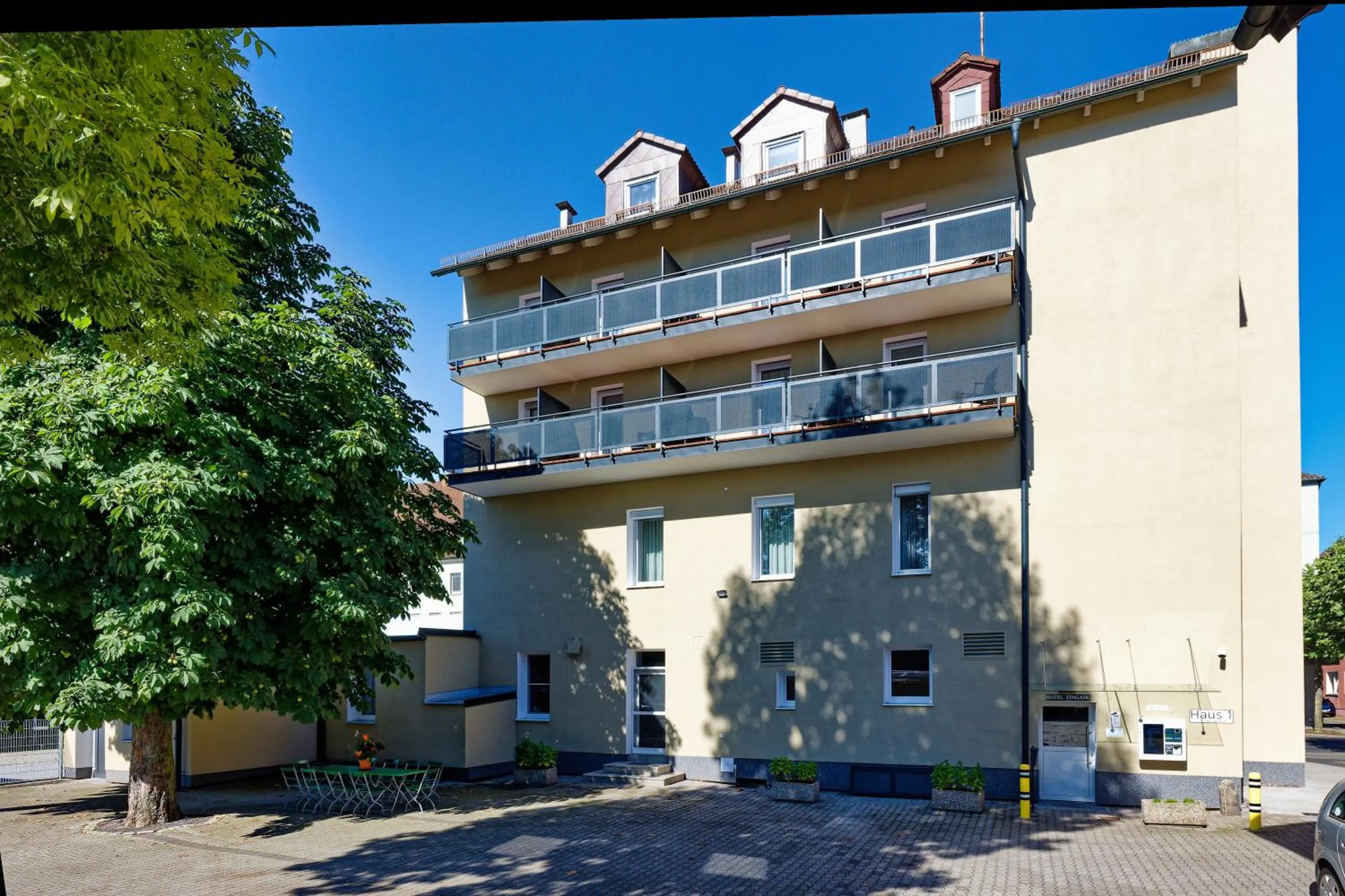 Property building in Hotel Post