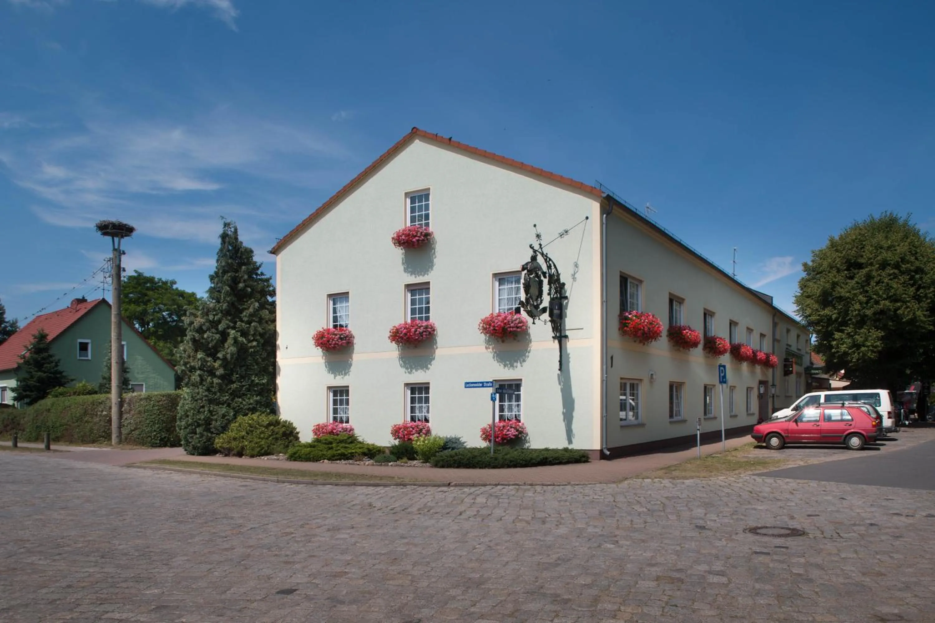 Property building in Hotel & Gasthaus Zum Eichenkranz