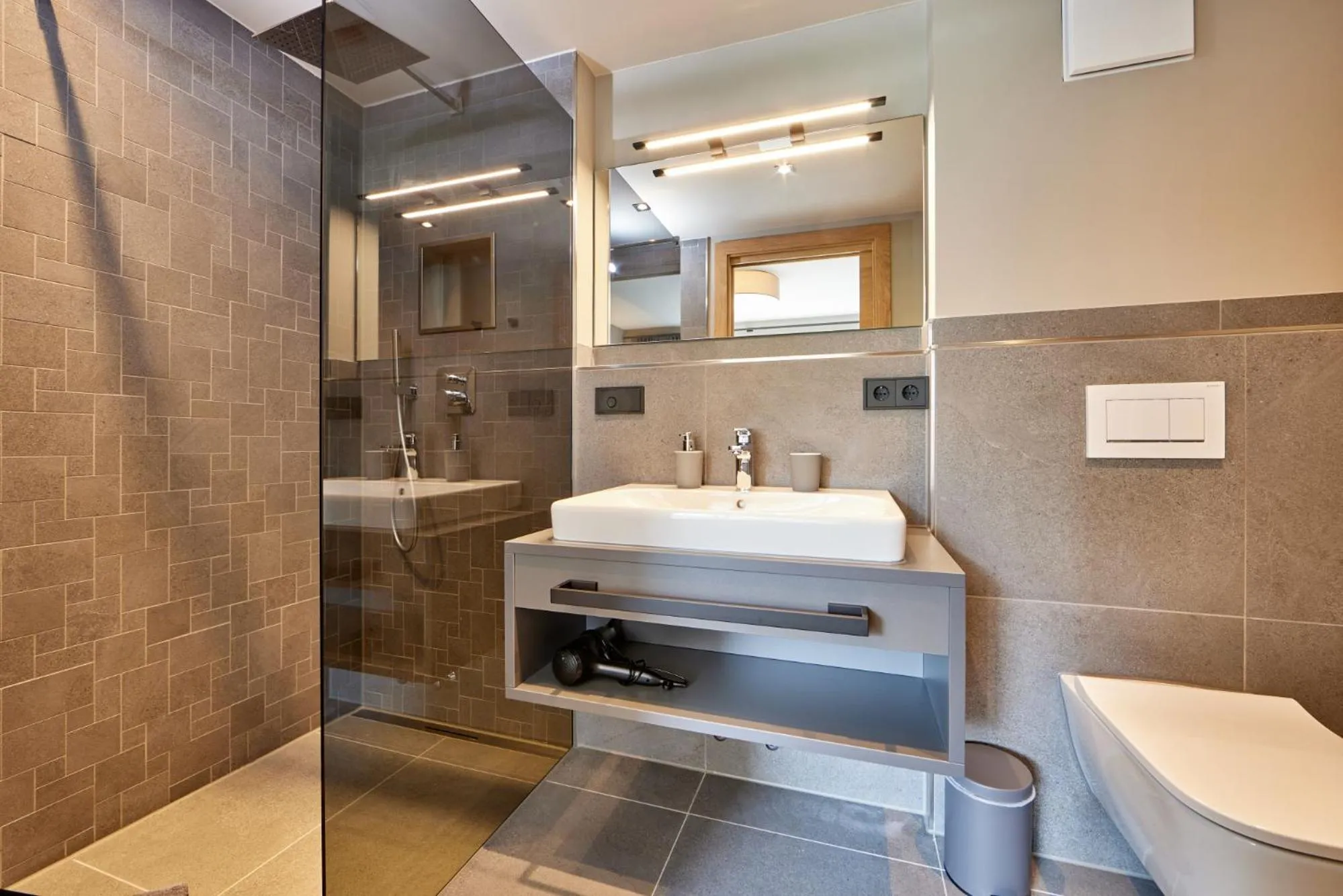 Shower in moun10 urlaubswohnen