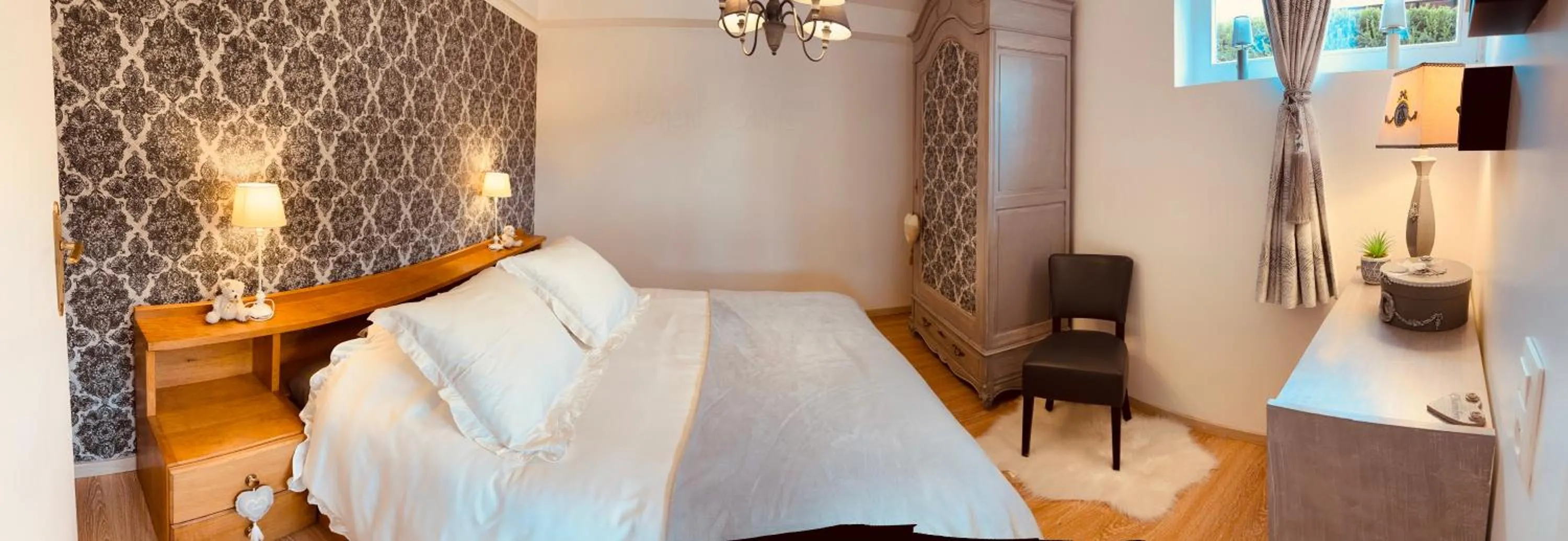 Photo of the whole room, Bed in Au refuge du spéléo