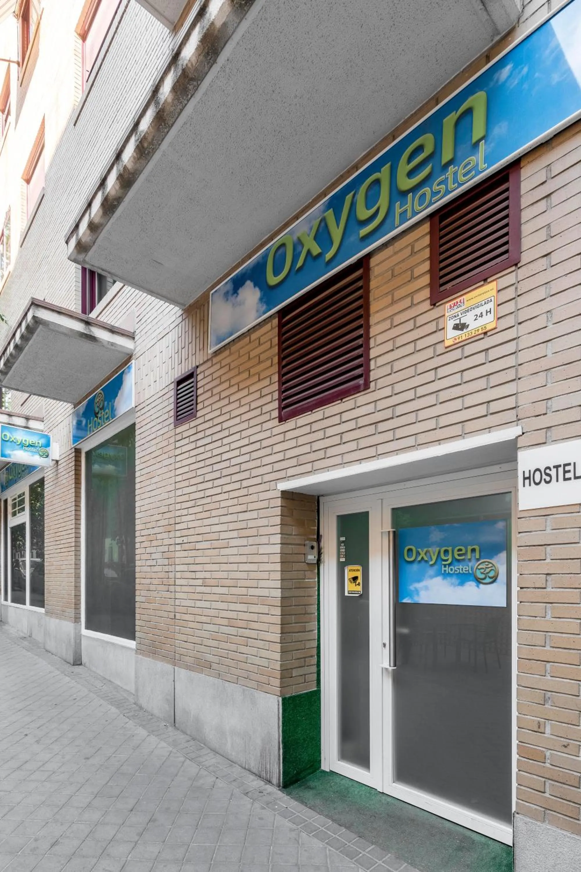 Facade/entrance in OXYGEN HOSTEL Capsula