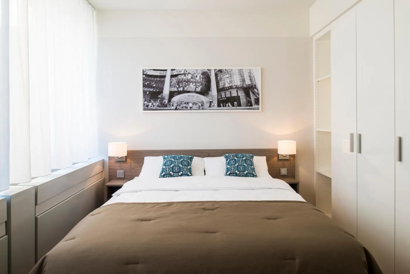 Bed in Brera Serviced Apartments Frankfurt Oper