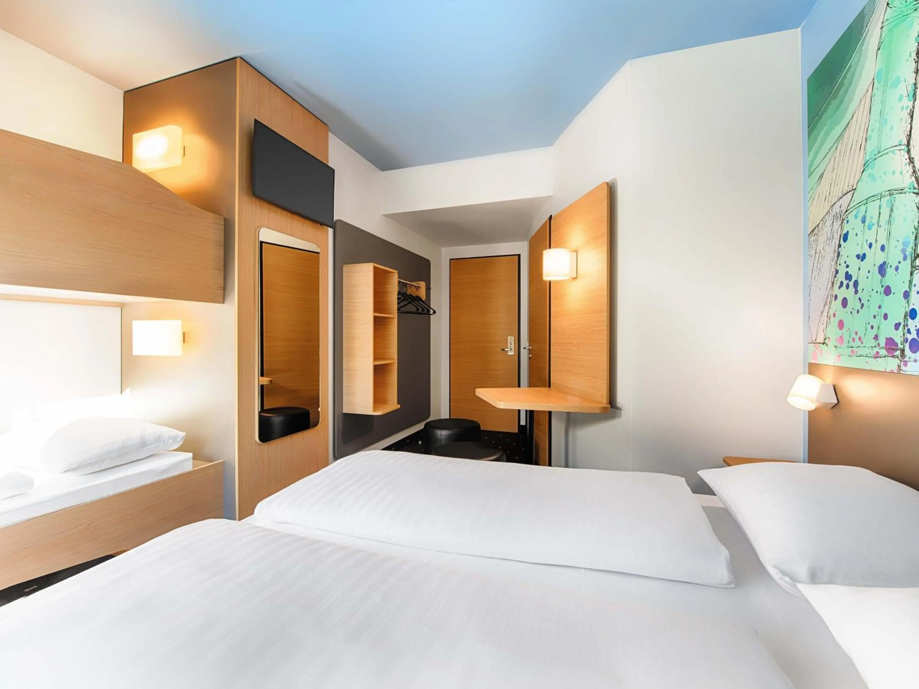 Photo of the whole room, Bed in B&B Hotel Chemnitz