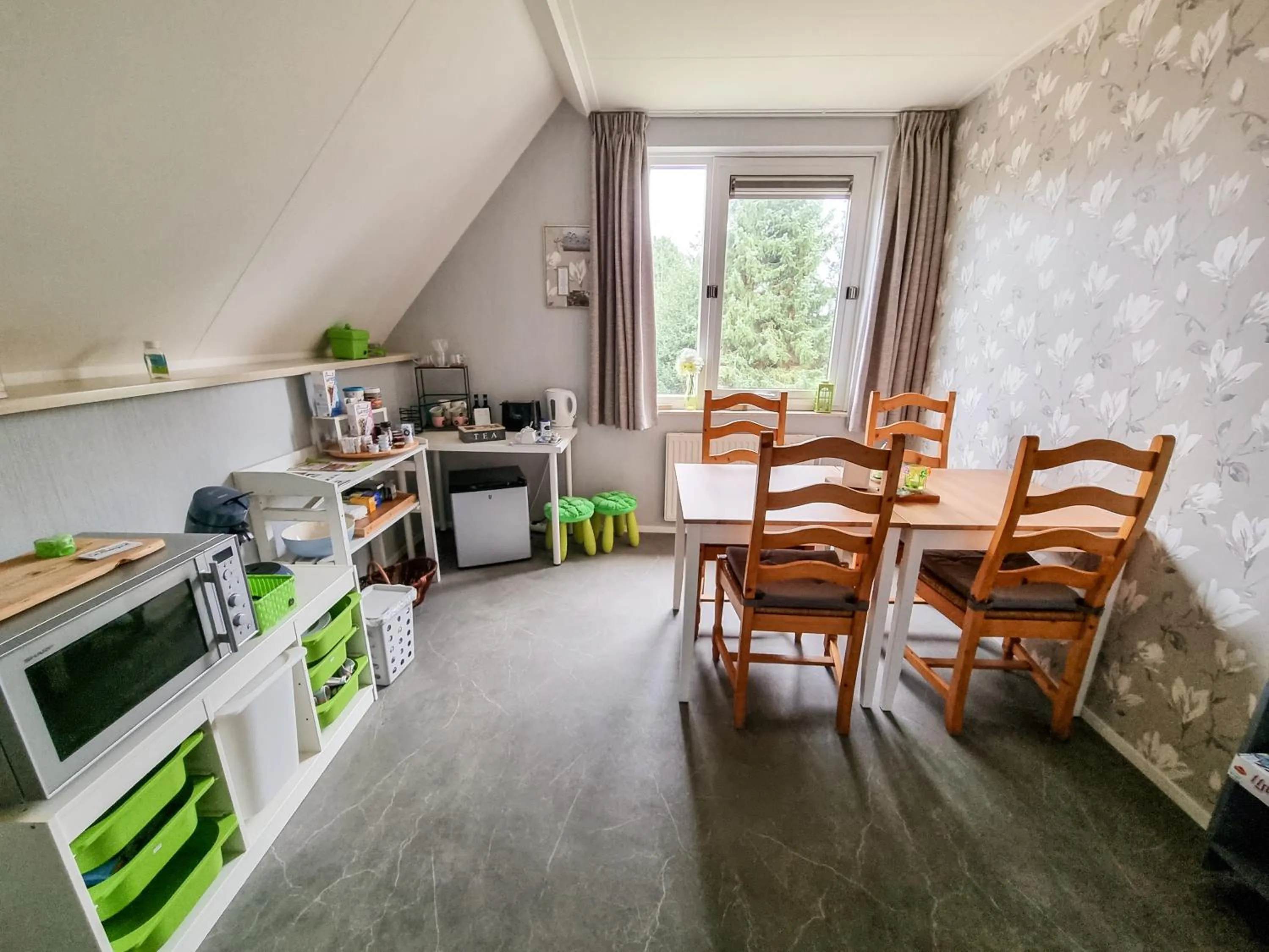Dining area in B&B overnachting de Margriet
