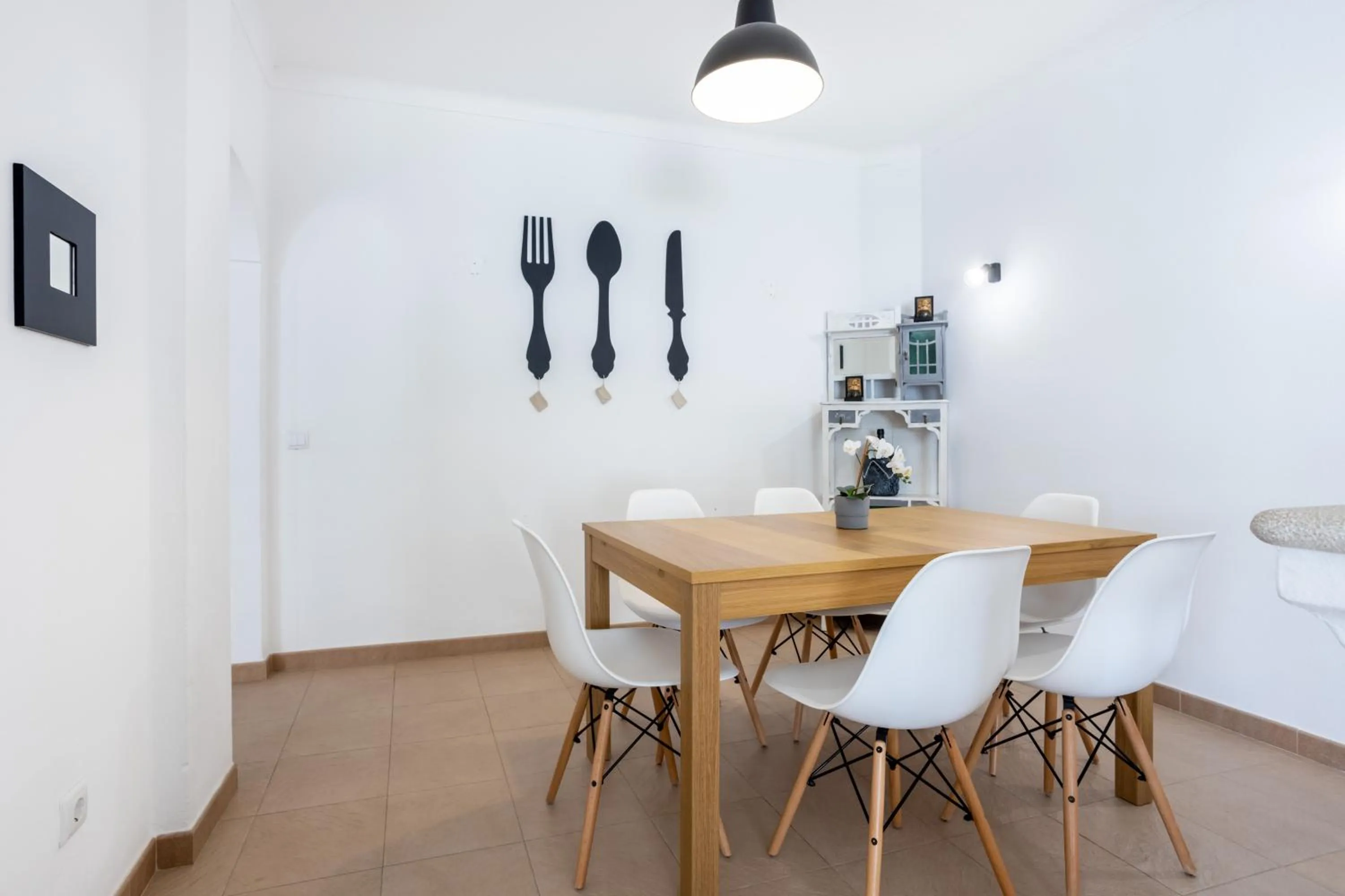Dining area in Best Guest Residence