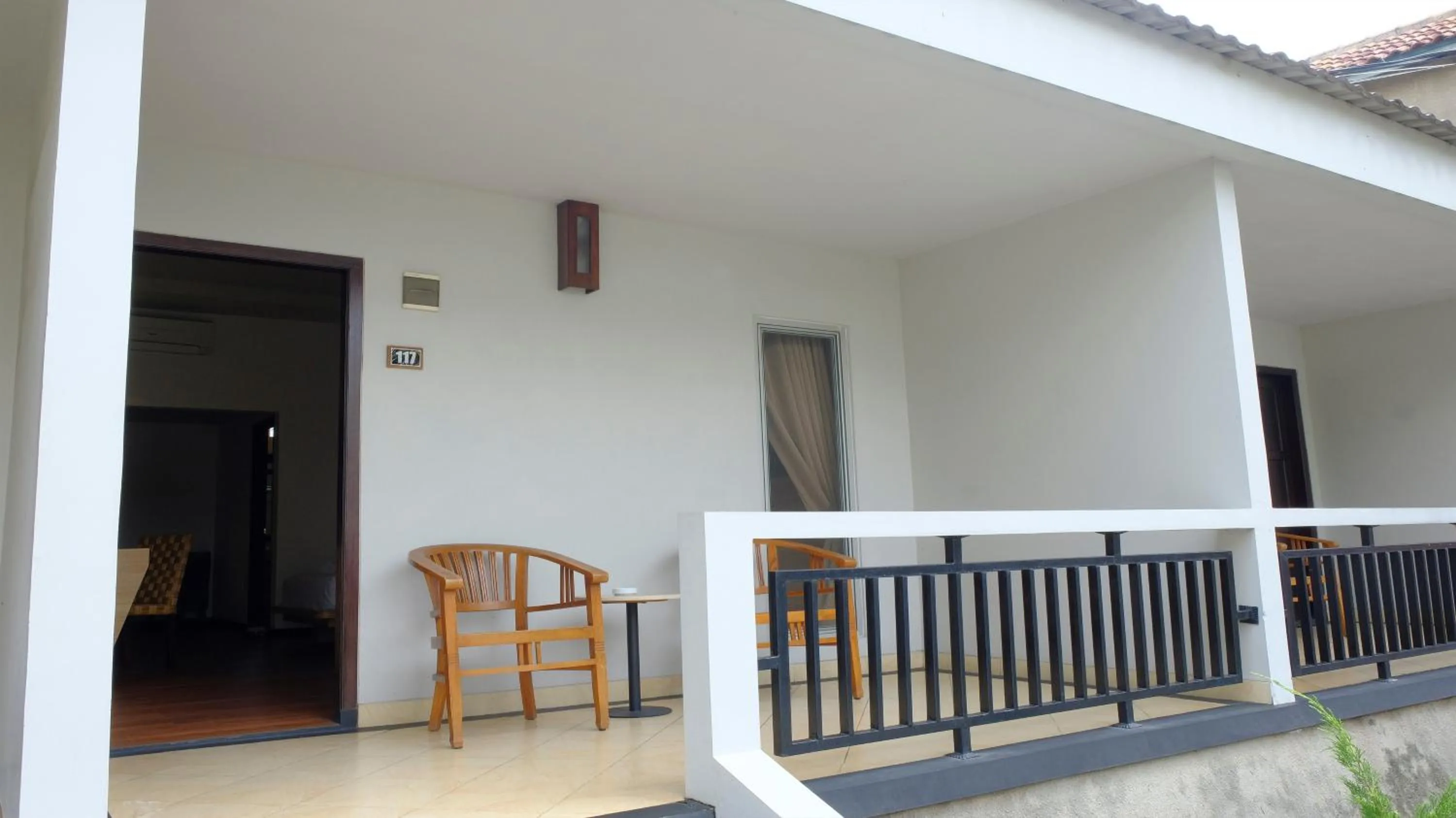 Seating area in Kuraya Hotel Residence