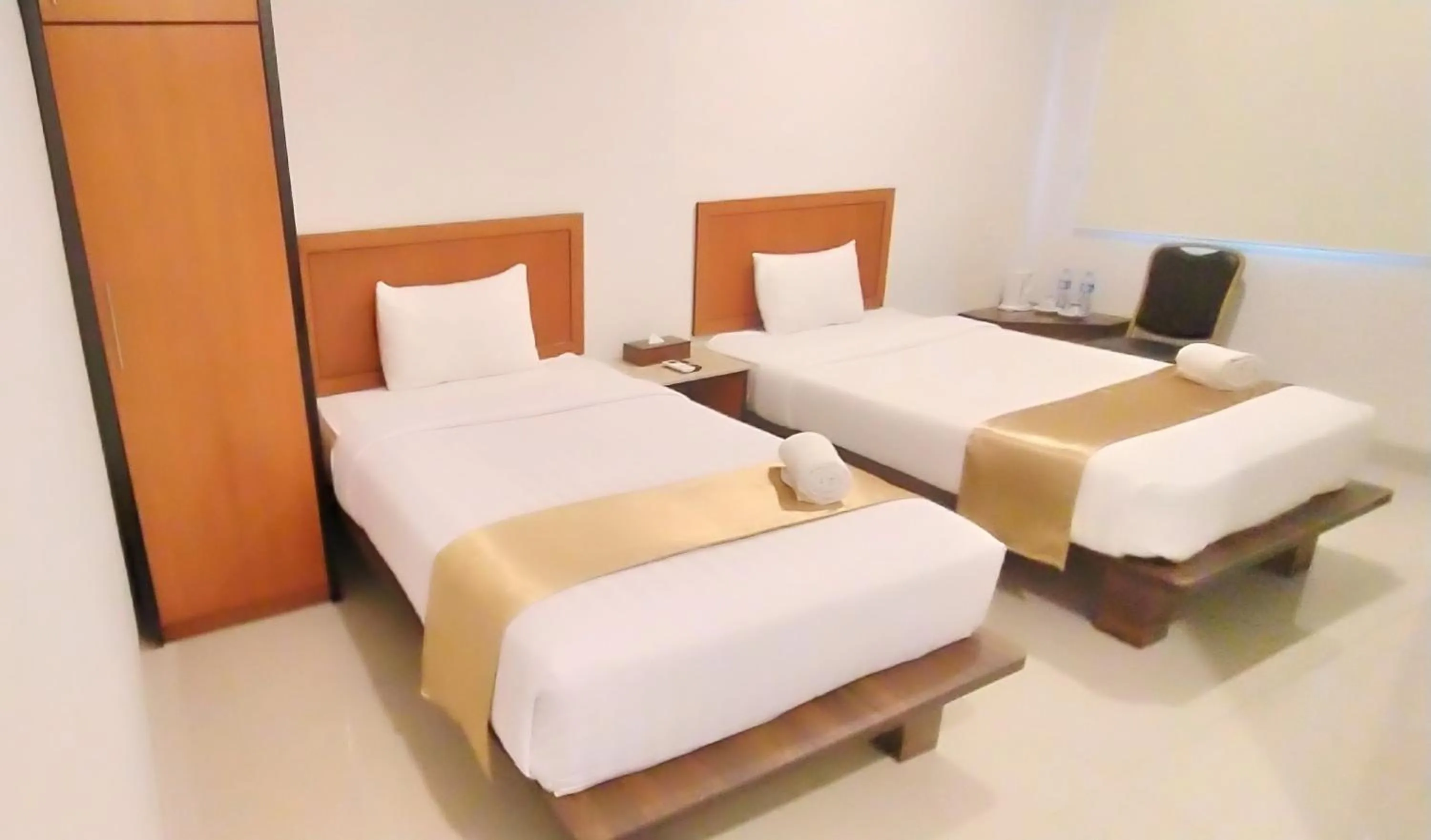 TV and multimedia, Bed in Kuraya Hotel Residence