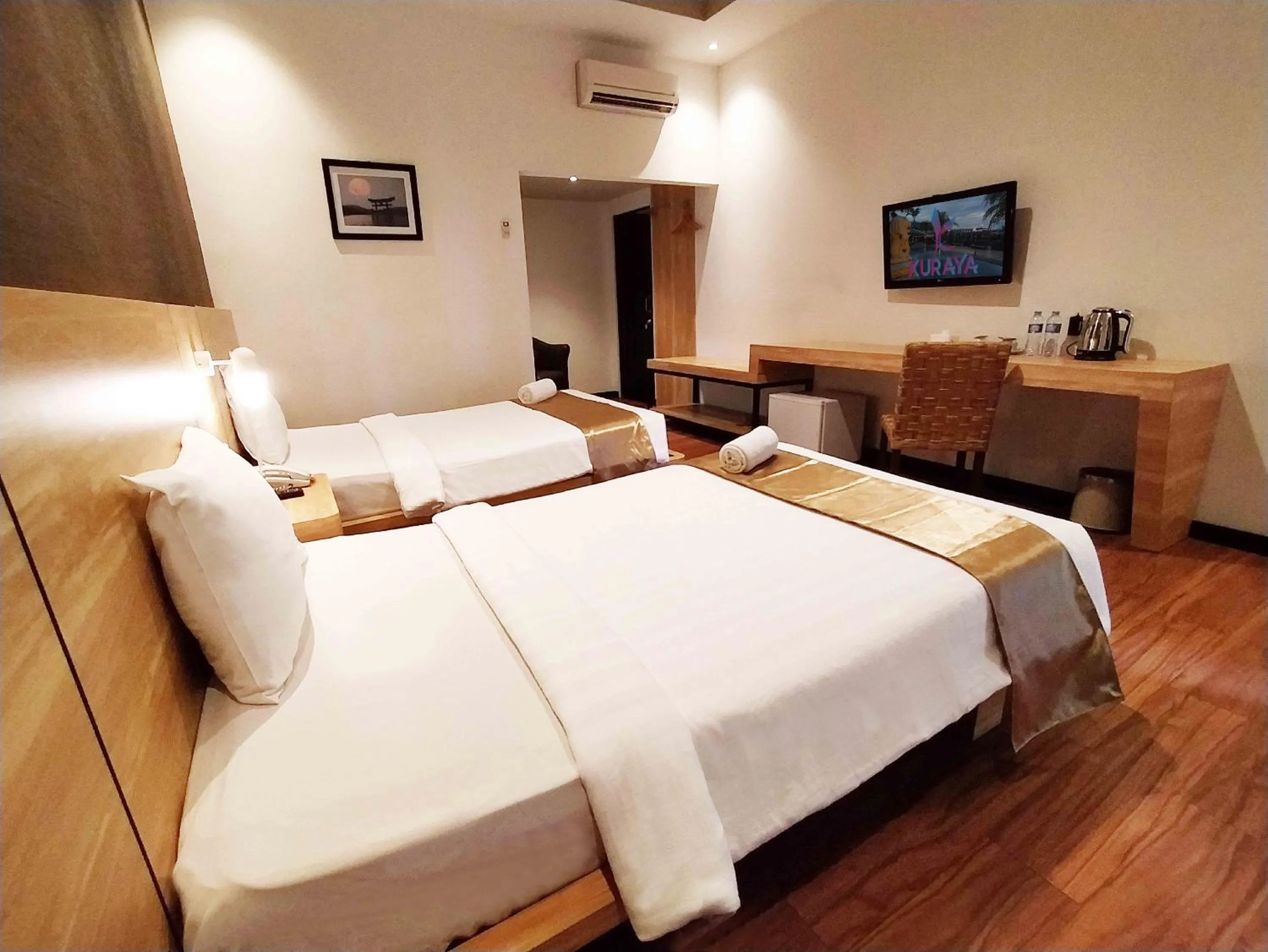 Shower, Bed in Kuraya Hotel Residence