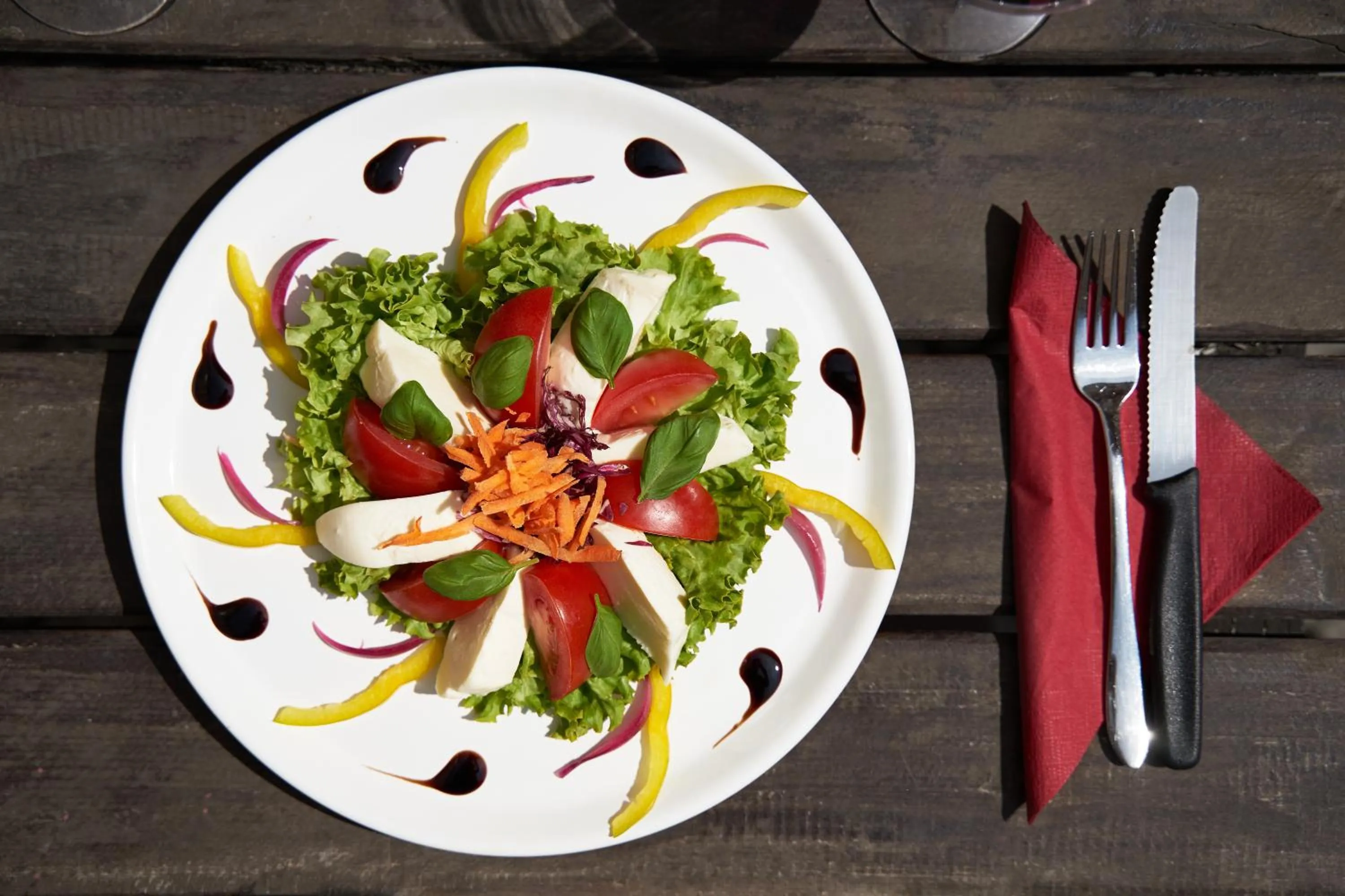 Restaurant/places to eat in Gwuni B&B