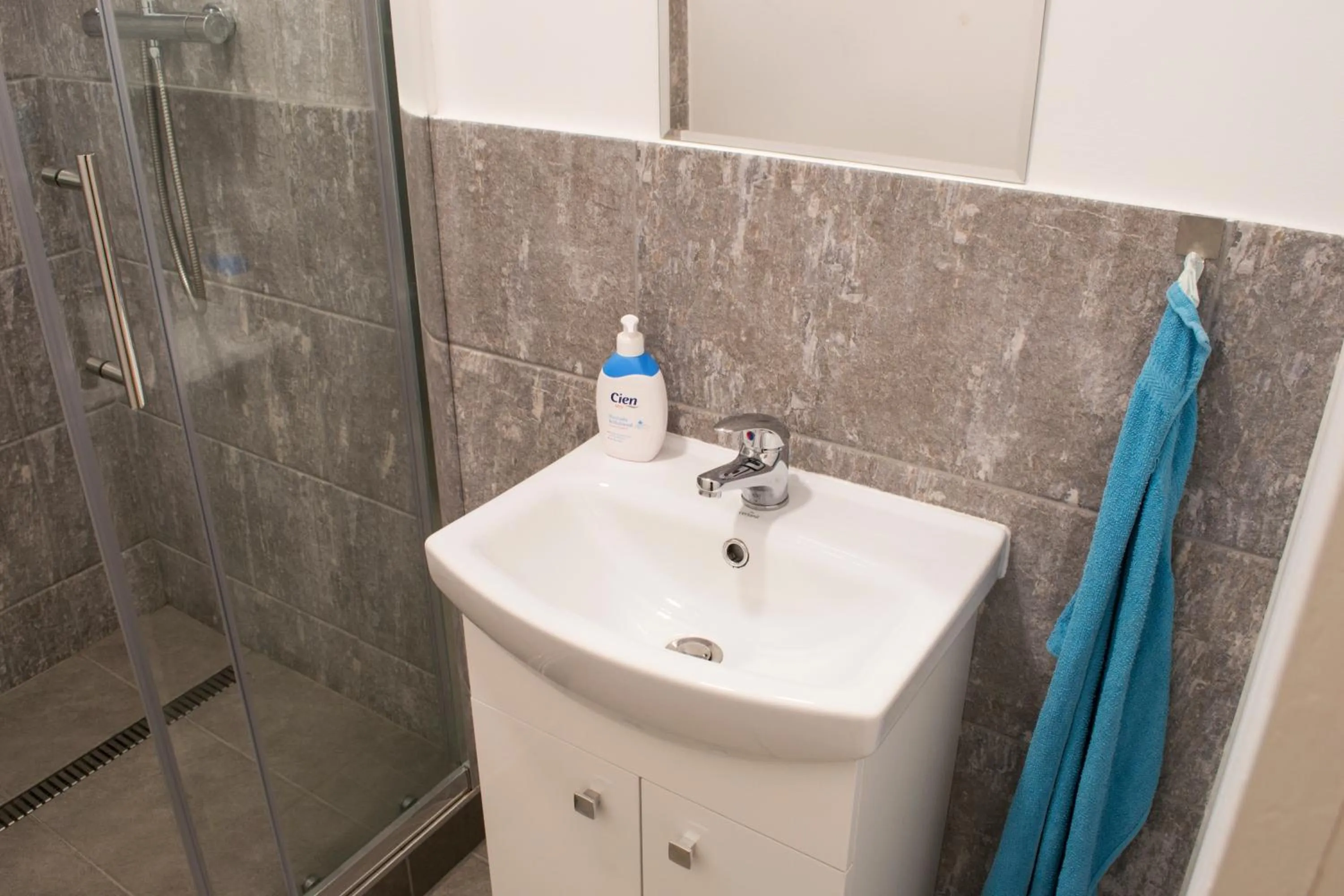 Bathroom in Gwuni B&B