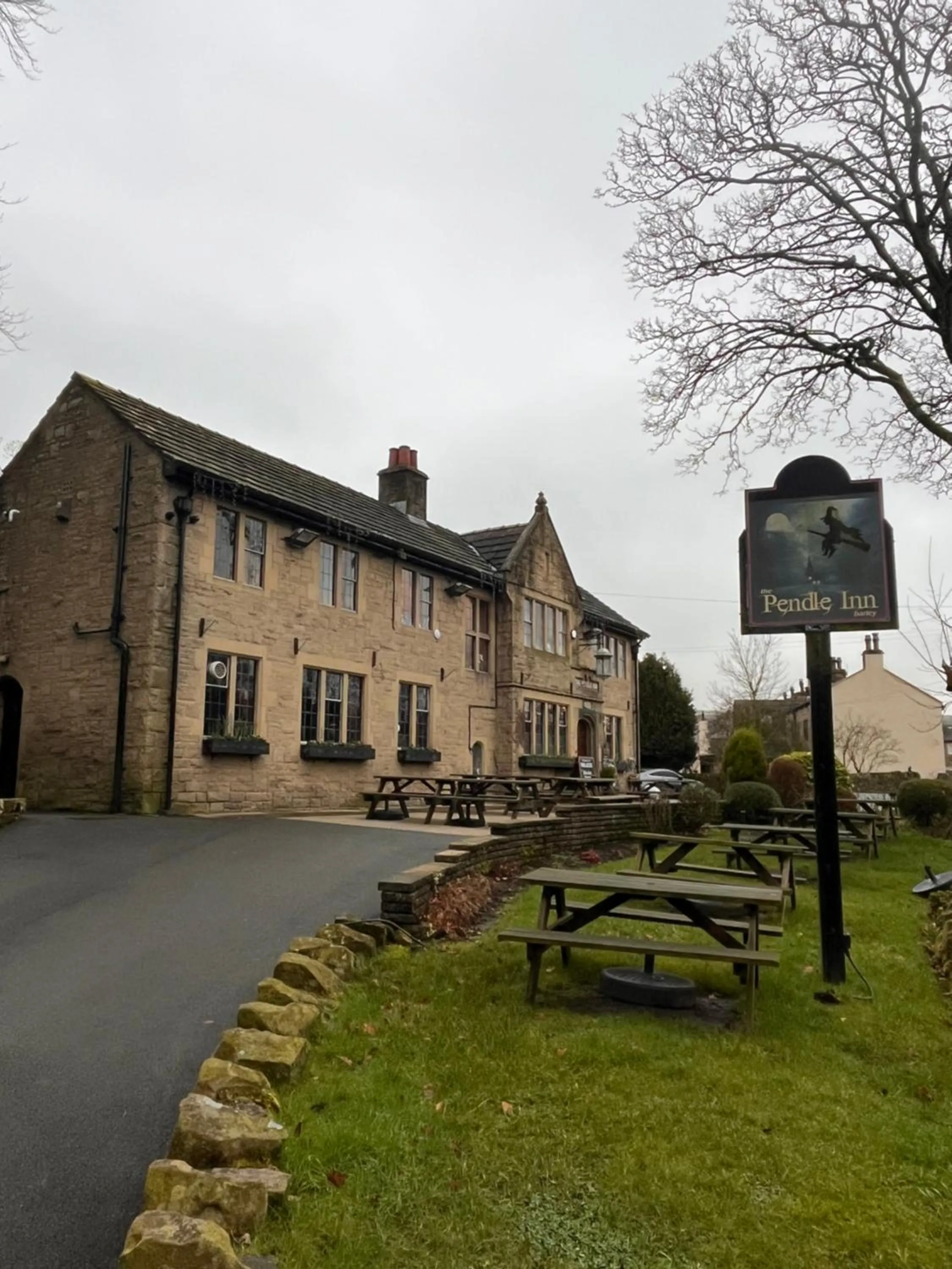Property building in Pendle Inn
