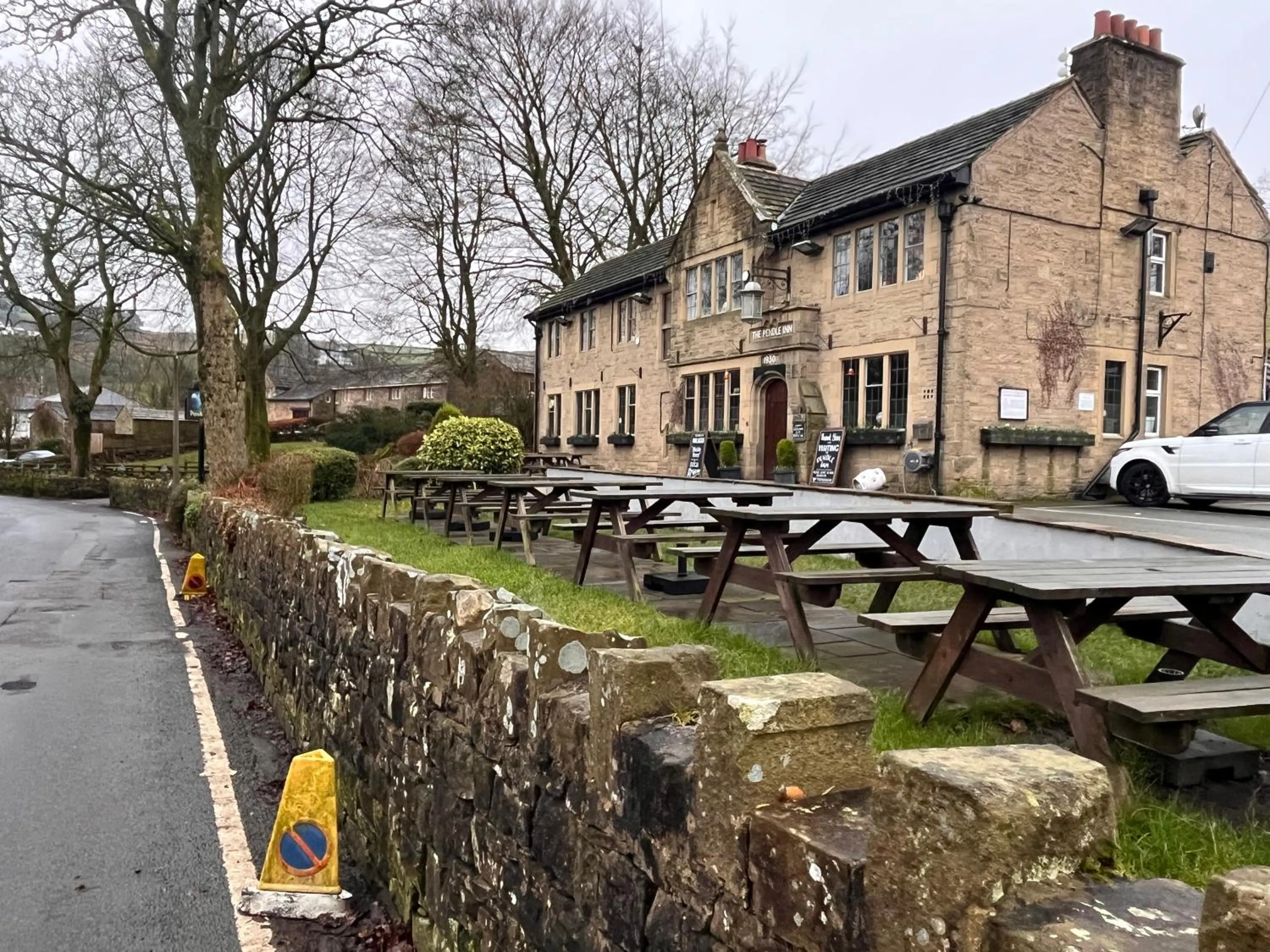 Property building in Pendle Inn