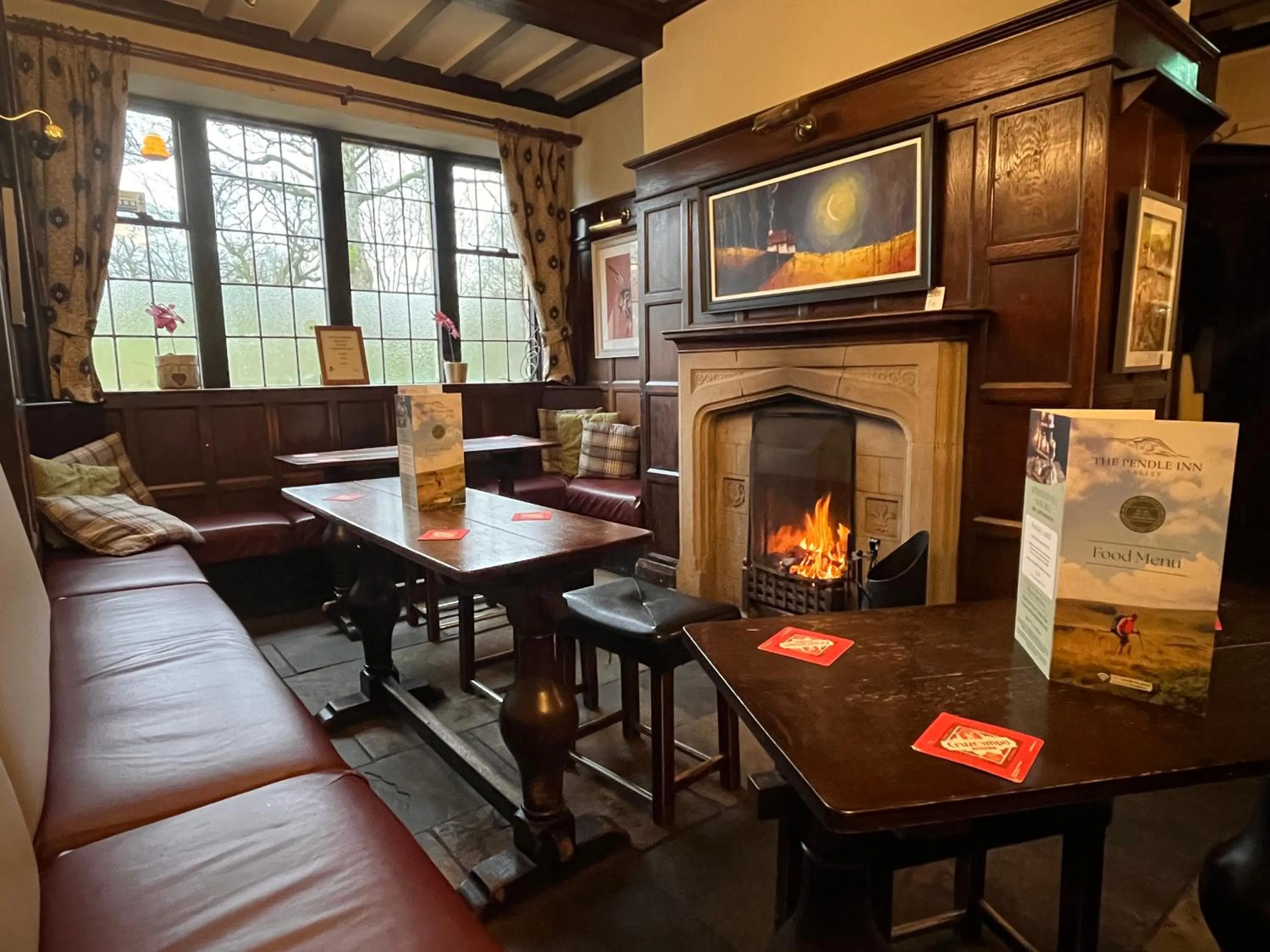 Restaurant/places to eat in Pendle Inn