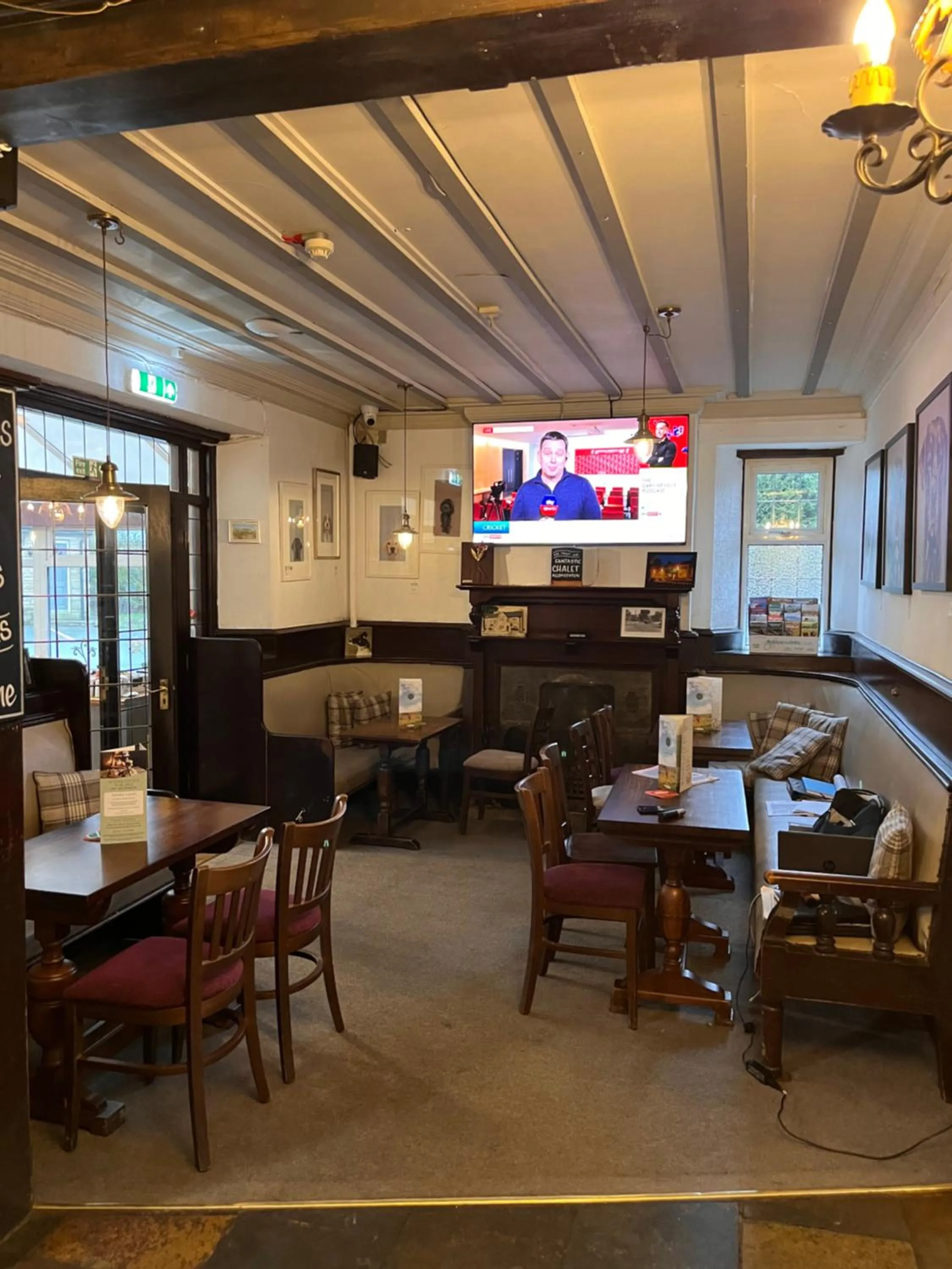 Restaurant/places to eat in Pendle Inn