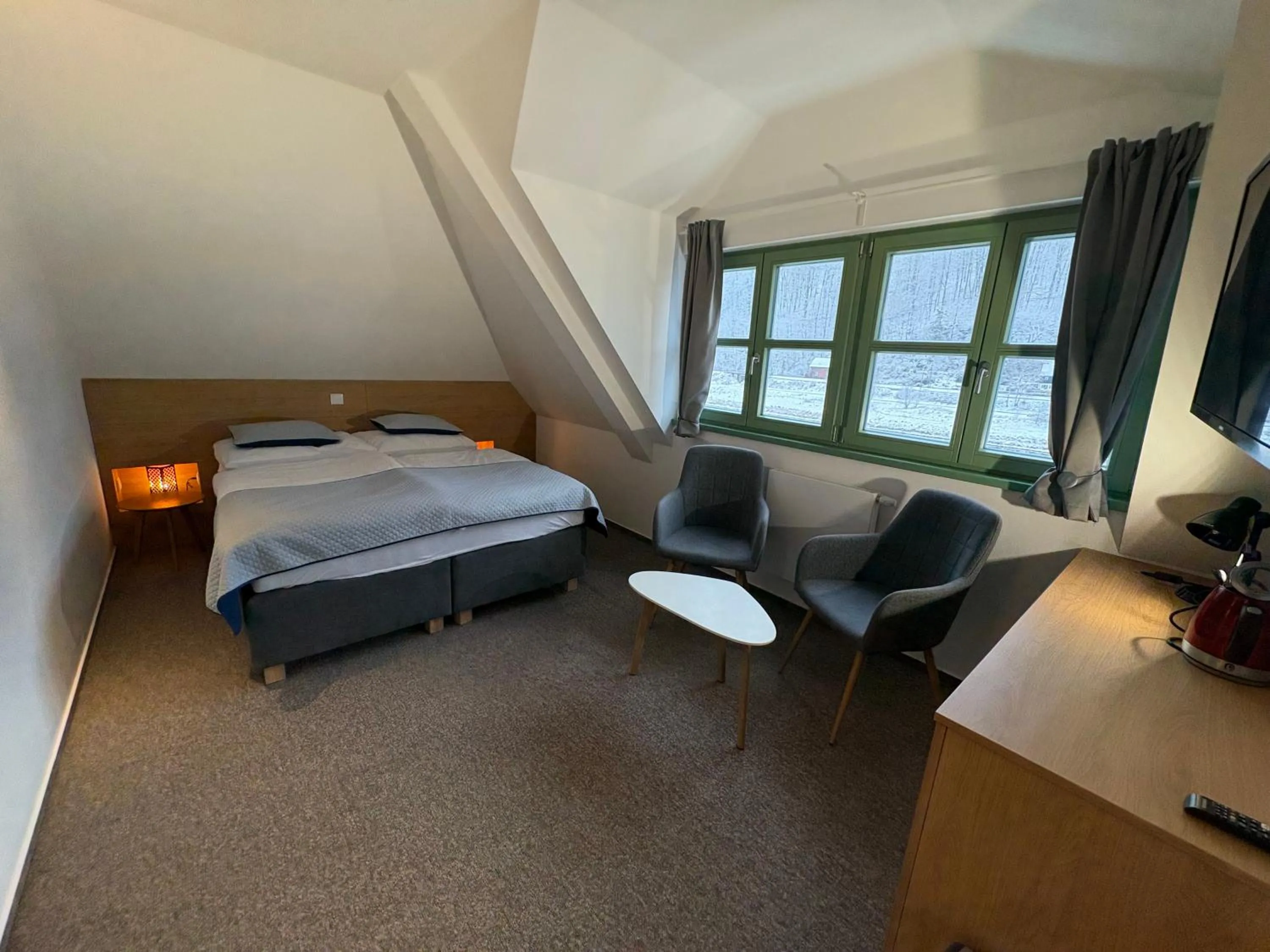 Bed in Pension Jitřenka Hřensko - Breakfast Included & Free Parking