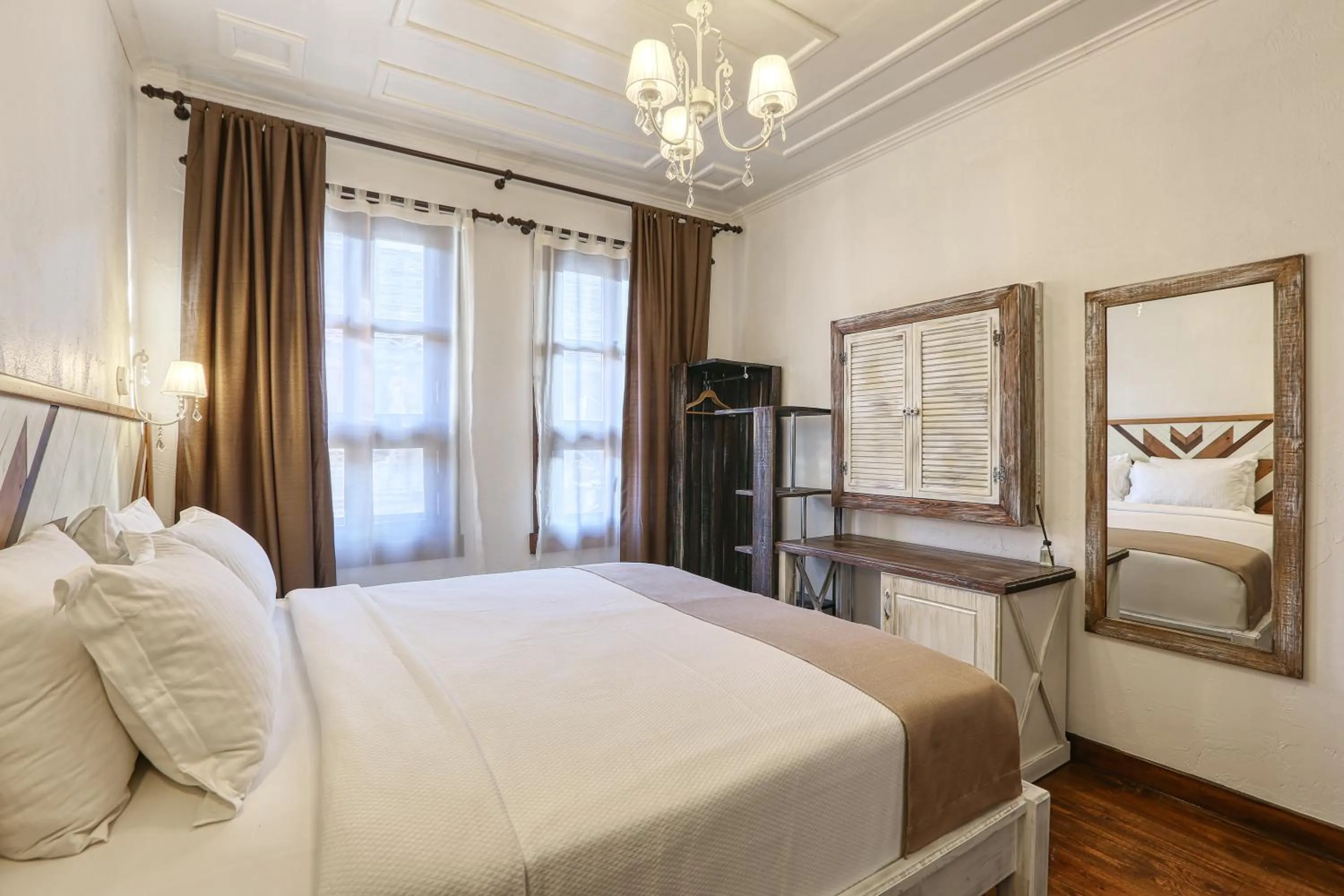 Bed in Trilye Bay C Konak