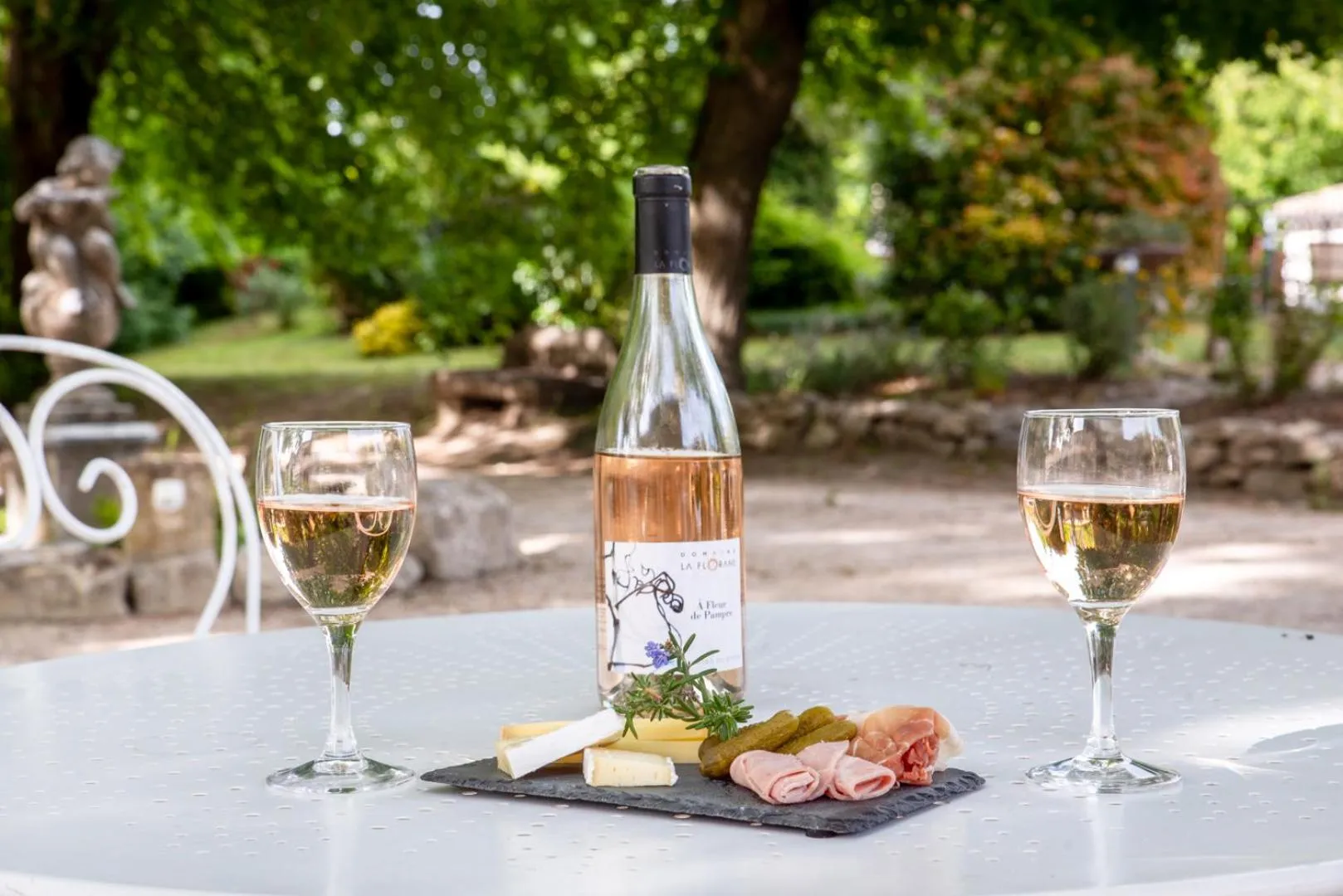 Lunch in Hôtel & SPA Ventoux Provence "Domaine des Tilleuls"