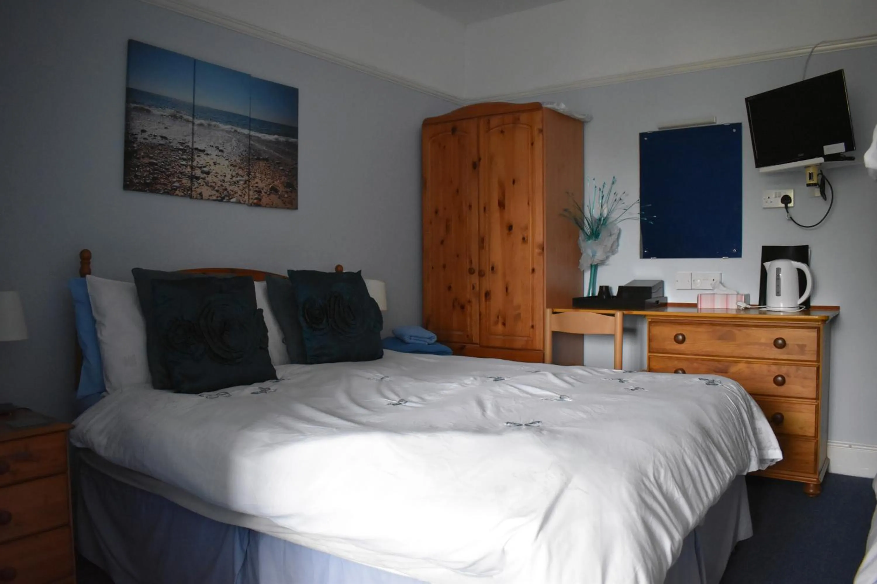 Bedroom, Bed in Rob Roy Guest House