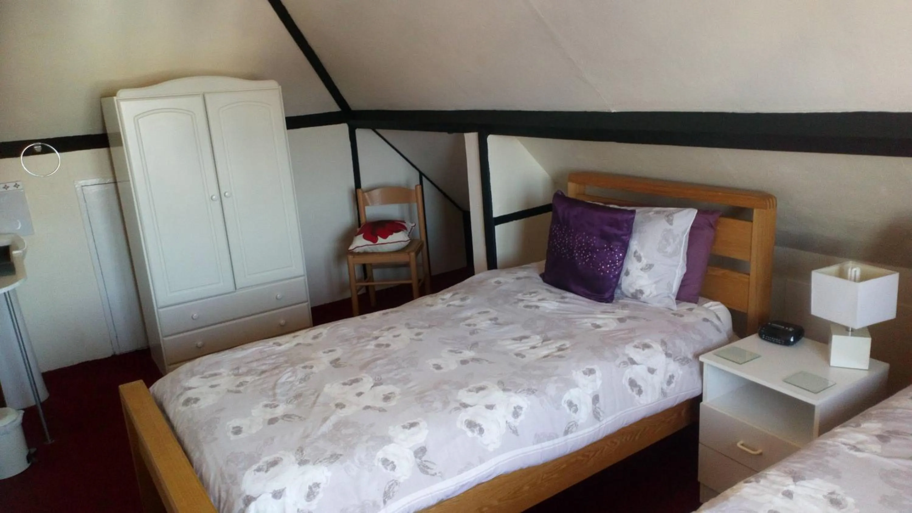 Bedroom, Bed in Rob Roy Guest House