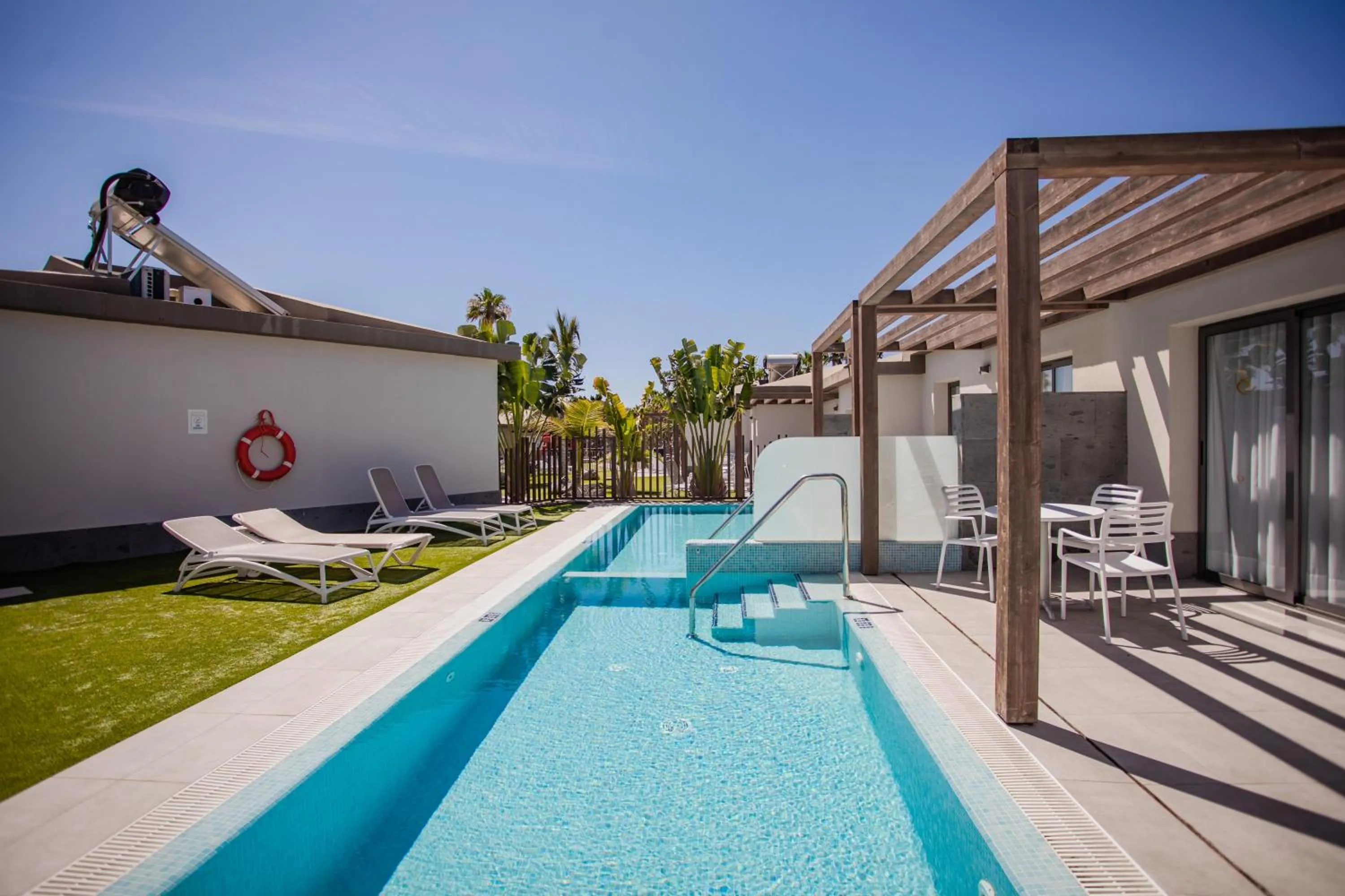 Photo of the whole room in Caybeach Princess