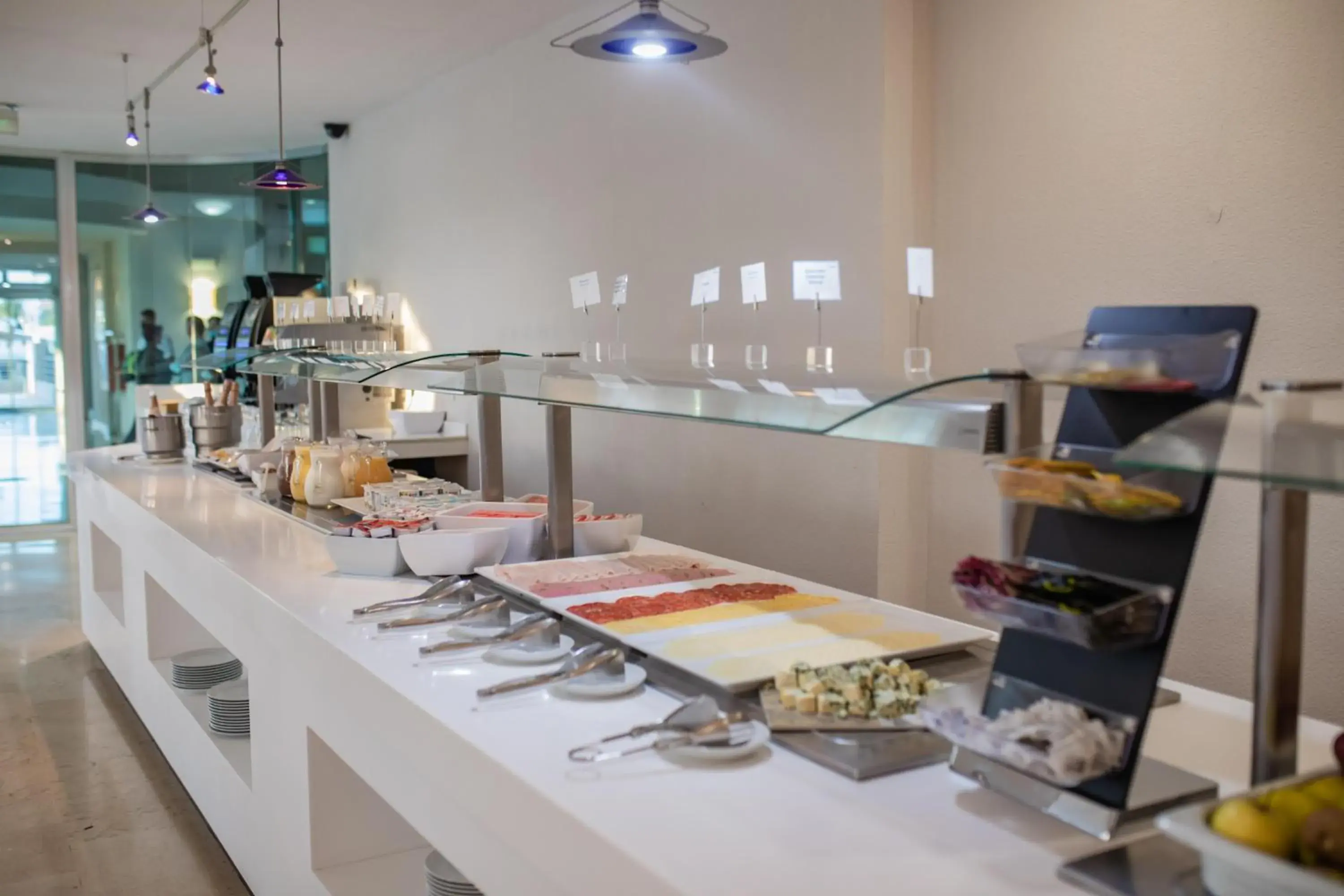 Restaurant/places to eat in Caybeach Princess Restaurant/places to eat in Caybeach Princess