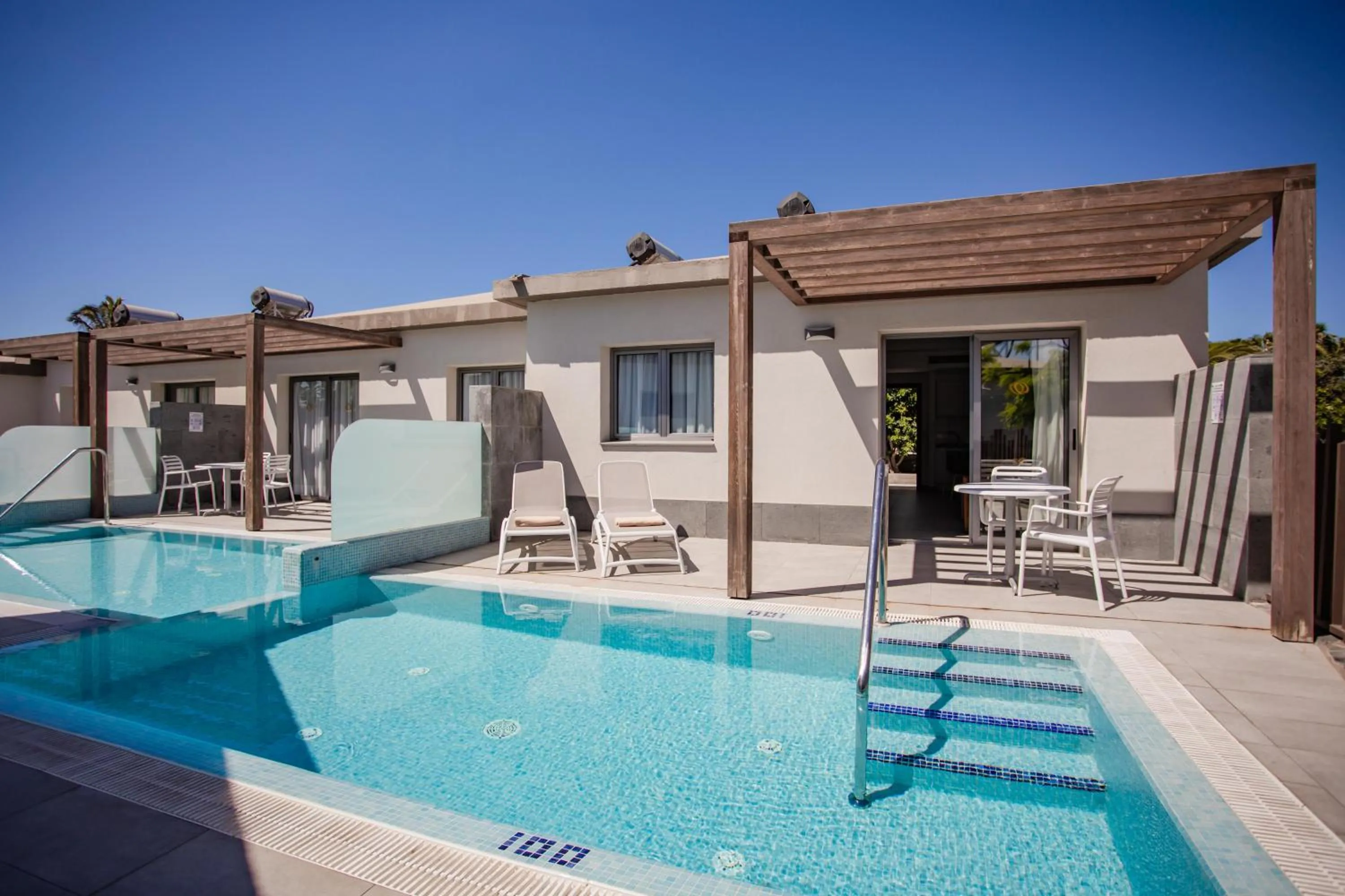 Photo of the whole room in Caybeach Princess