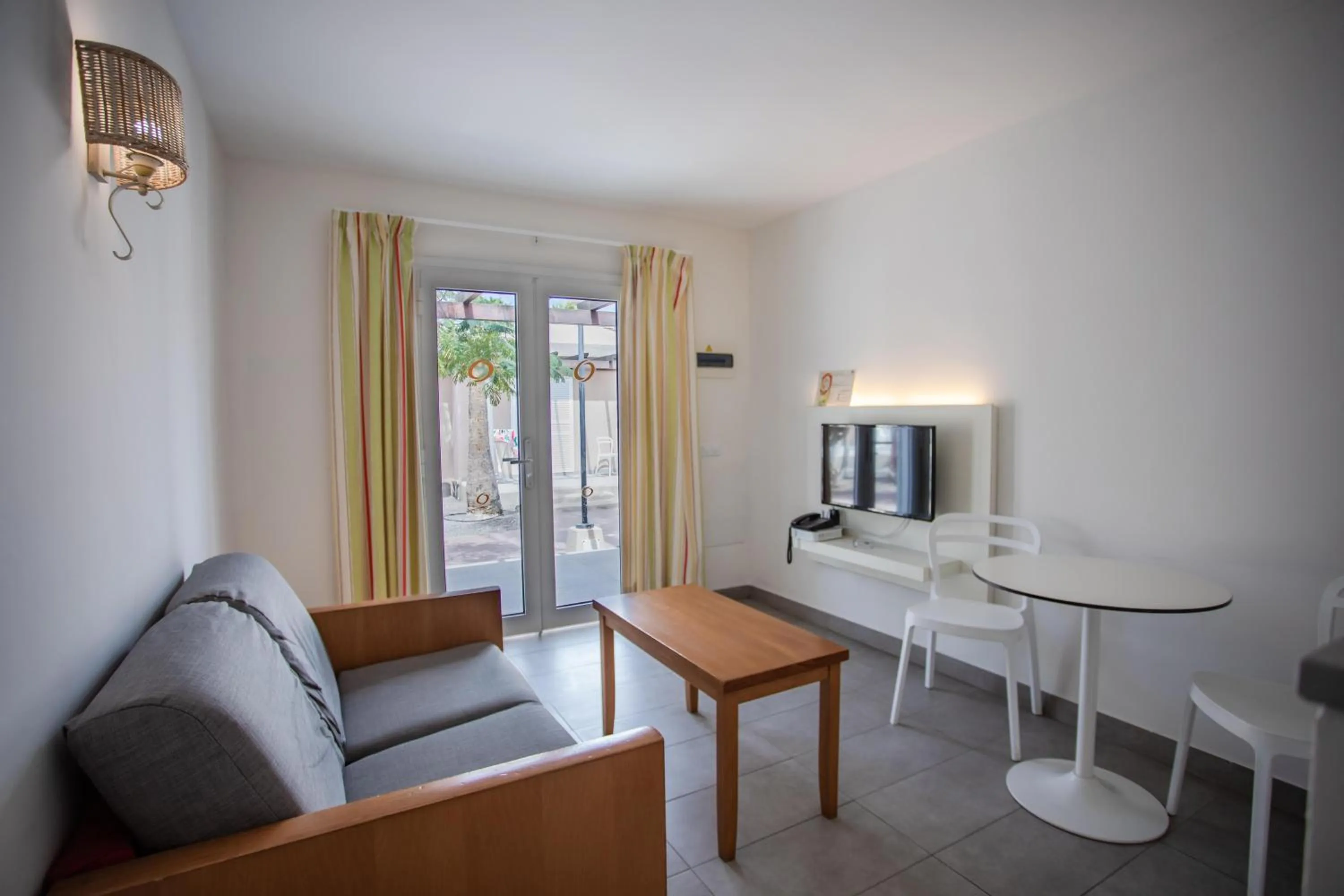 Photo of the whole room in Caybeach Princess