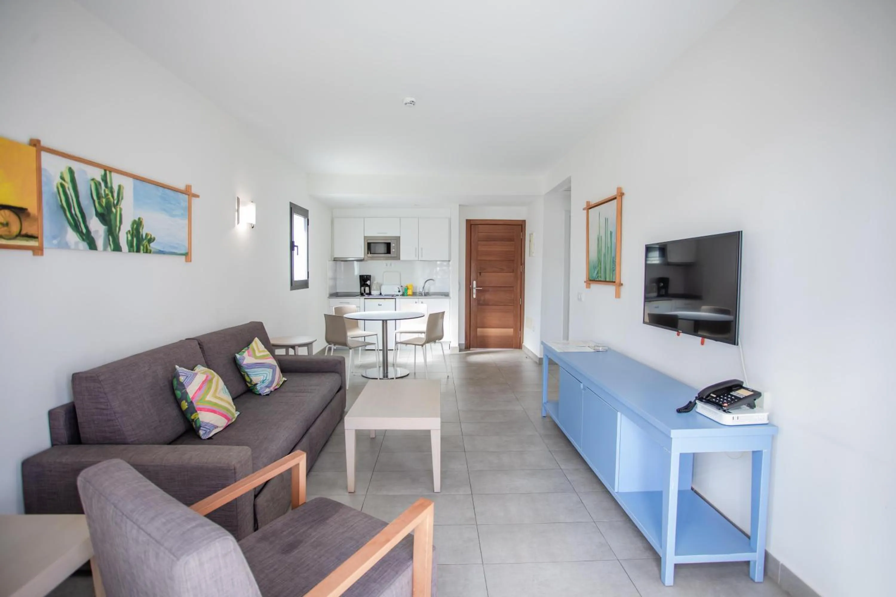 Photo of the whole room in Caybeach Princess