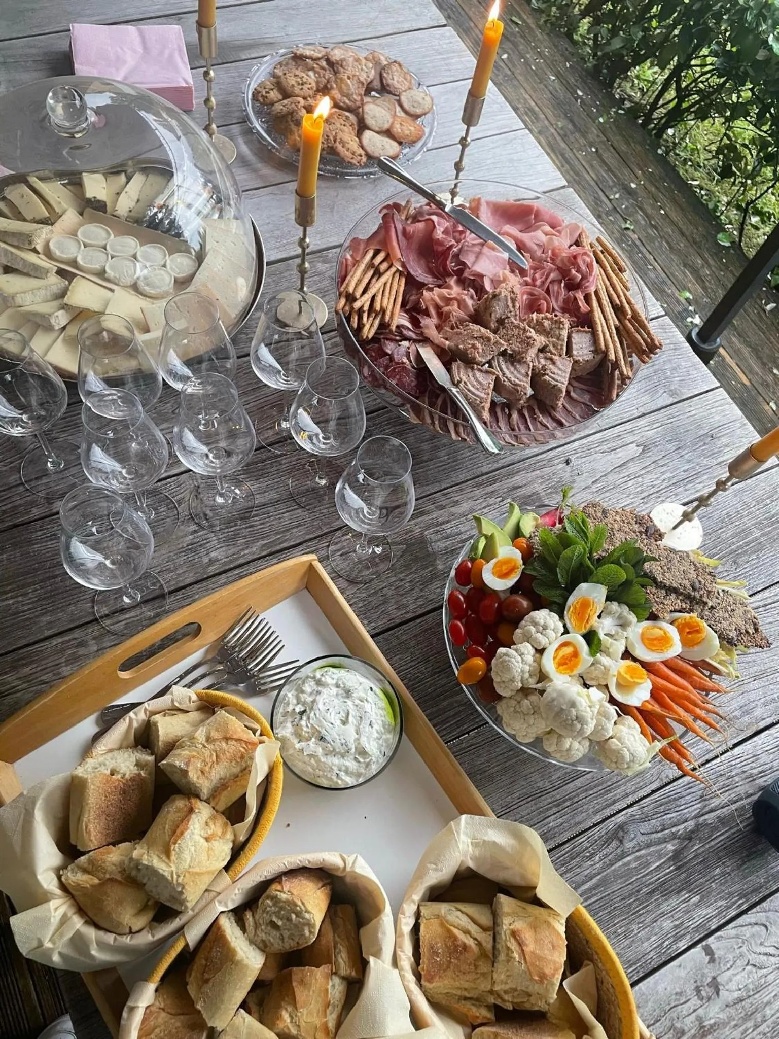 Restaurant/places to eat in Le Clos Vallis